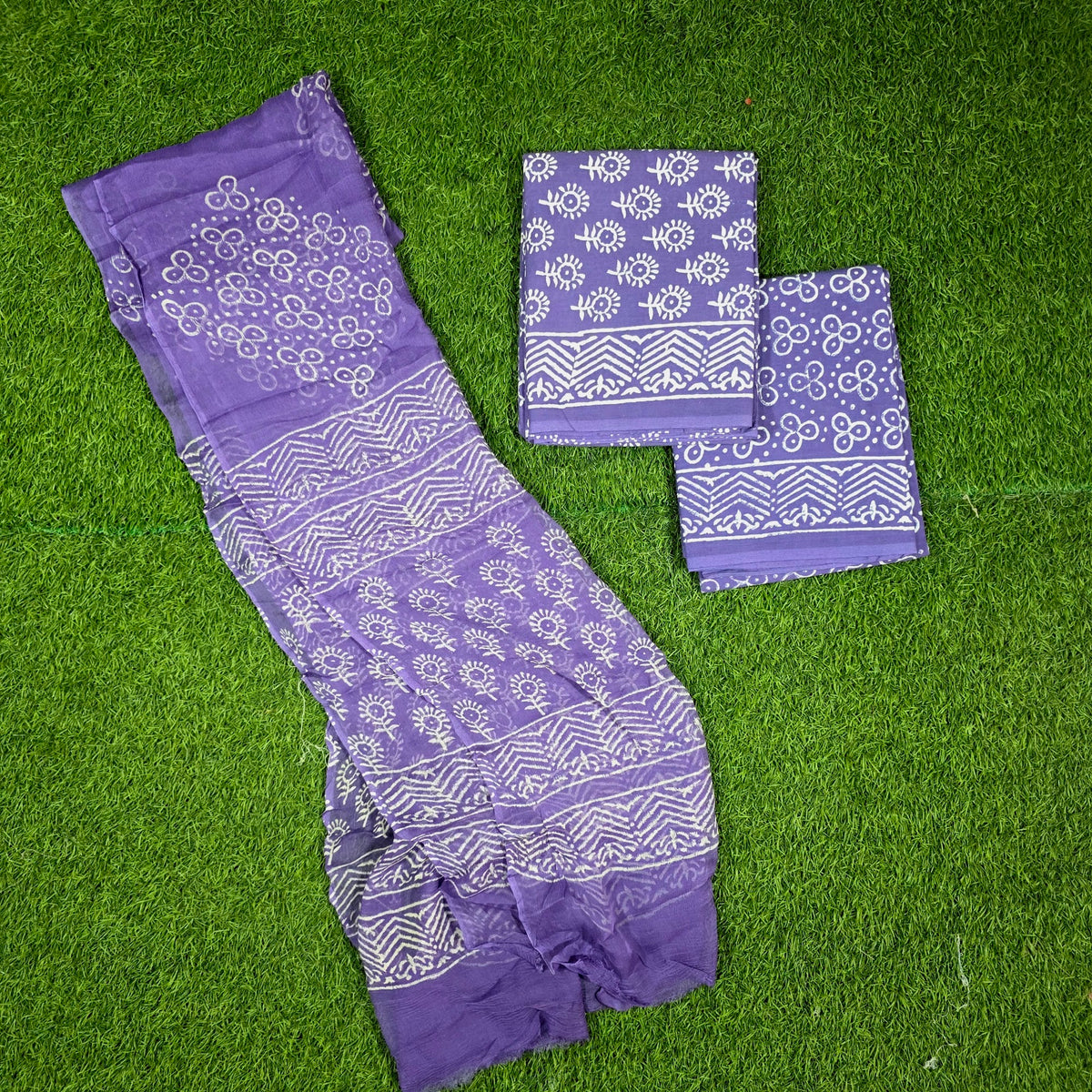 Gulnaar Lavender Buti Hand Block Print Cotton Suit with Chiffon Dupatta – Unstitched 3 Piece Suit Material 11MHmcYItS5Rnfq1T3gXrIfVObt1gukXY_w2000