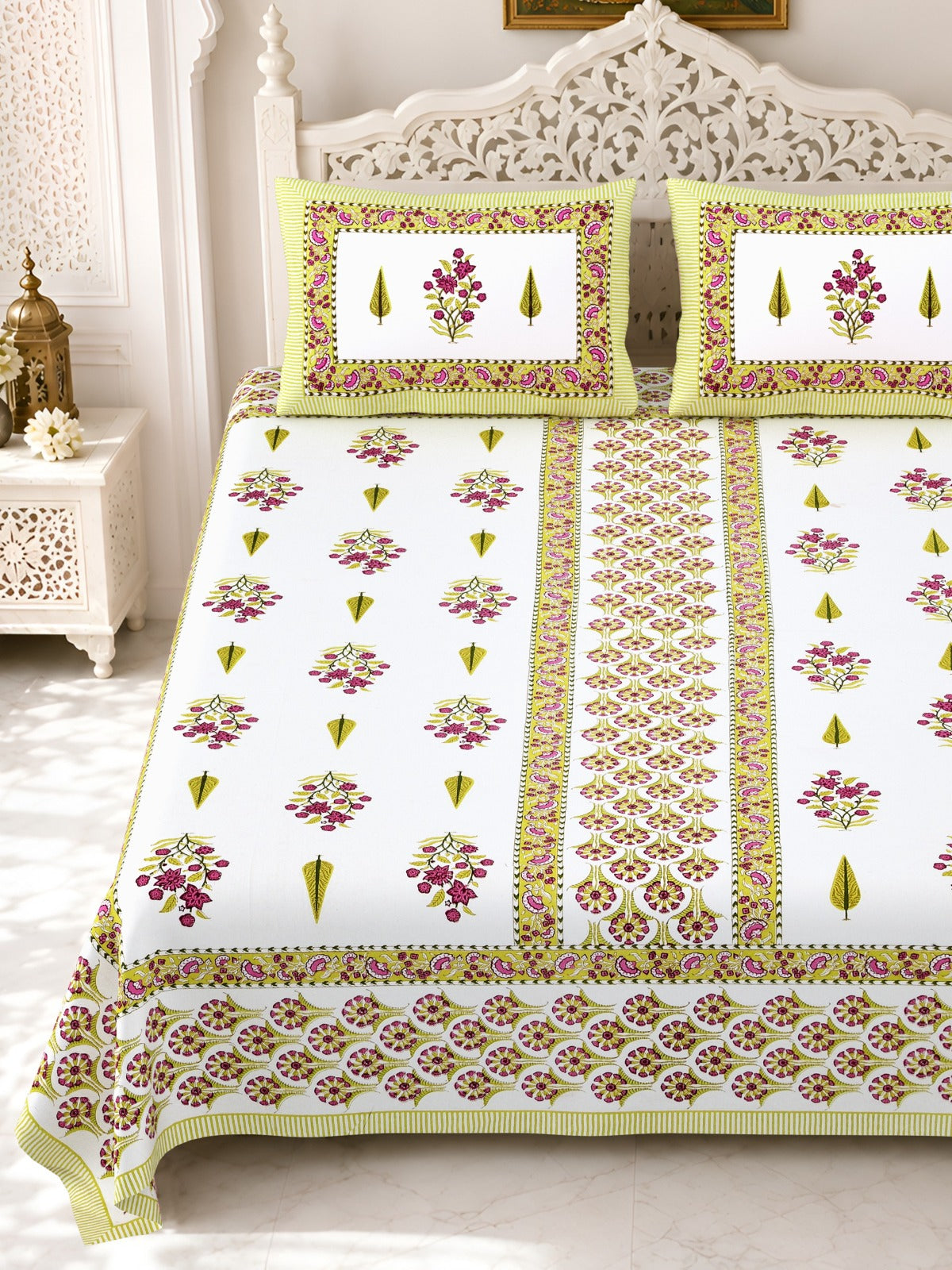 Premium Royal Block Beige Panel Floral Cotton Double Bedsheet 90x108 with 2 Pillow Covers Bedsheet 18sF5bmQkbDV4gTbIMTT_4hxbKmo5lRK-_w2000