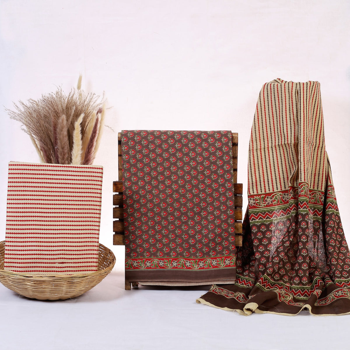 Hand Block Print Cotton Suit Material with Mulmul Dupatta | Kattha Ajrakh – Brown Ajrakh Buti | Brown & Red | Wholesale Suit Material 195n8z5zg3jnik1fJ23nKSwOhINVLlNIy_w2000
