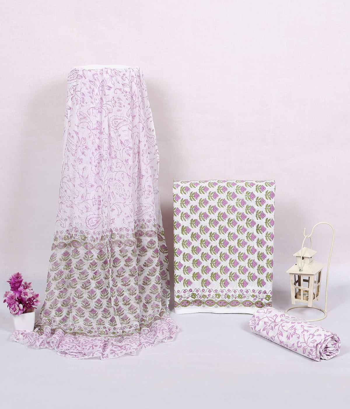 Rangeen Lilac Floral Buti Hand Block Print Cotton Suit with Kota Doria Dupatta – Unstitched 3 Piece Suit Material 1Bc2Eaq2brom5gidLObblPExY2v35rQav_w2000