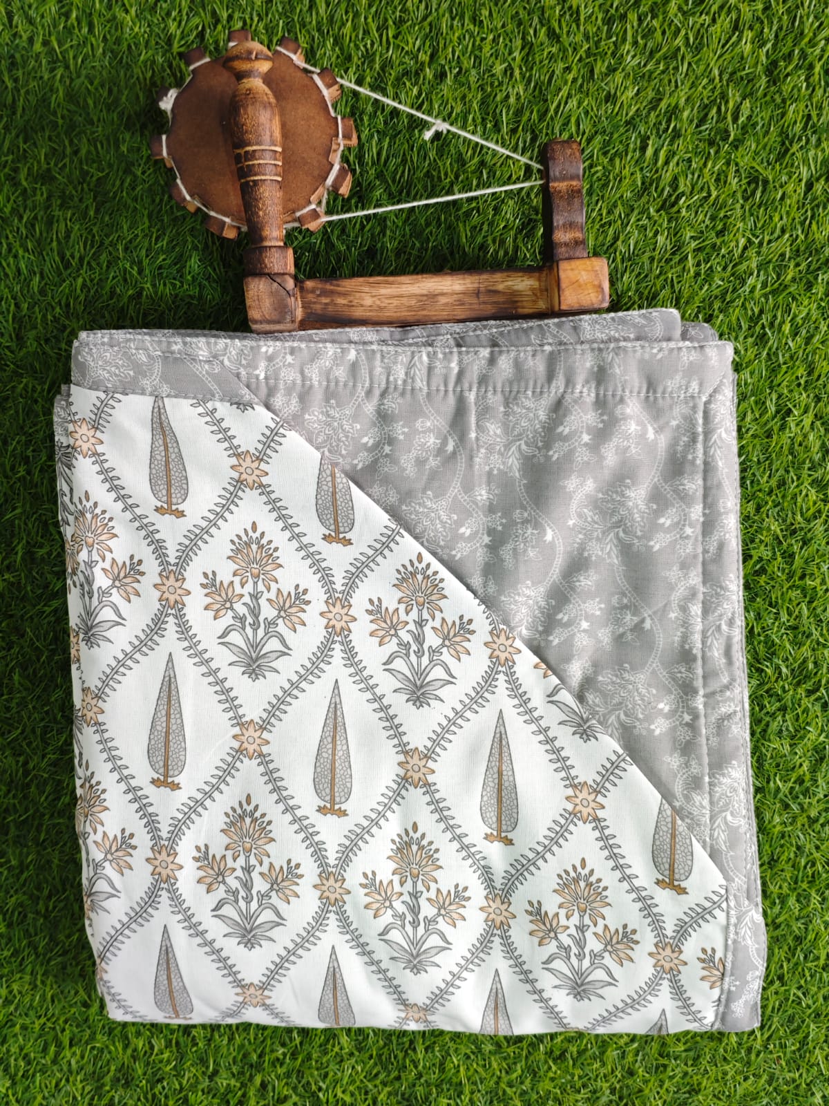 Grey Mughal Trellis Reversible Double Bed Dohar 90x100 – Styler Collection Dohar 1J6_8bCzcZzutjeNgQPzDRBBr9wAJE9gy_w2000