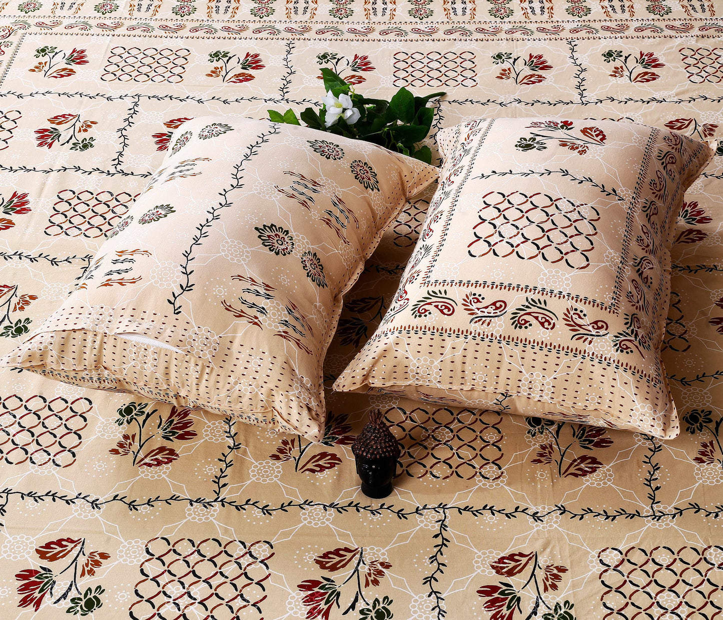 Bagru Floral Boota Printed Indigo Sole King Size Cotton Bedsheet in Cream by Srishti Textile Bedsheet Jaipuri_Handblock_Printed_King_Size_Bedsheet_100