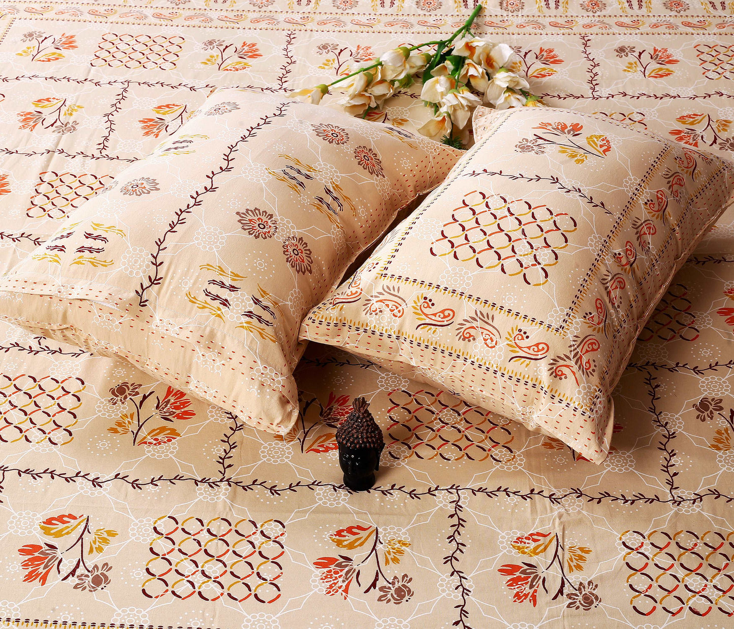 Bagru Floral Boota Printed Indigo Sole Bedsheet - King Size, Cotton, Cream Color Bedsheet Jaipuri_Handblock_Printed_King_Size_Bedsheet_108