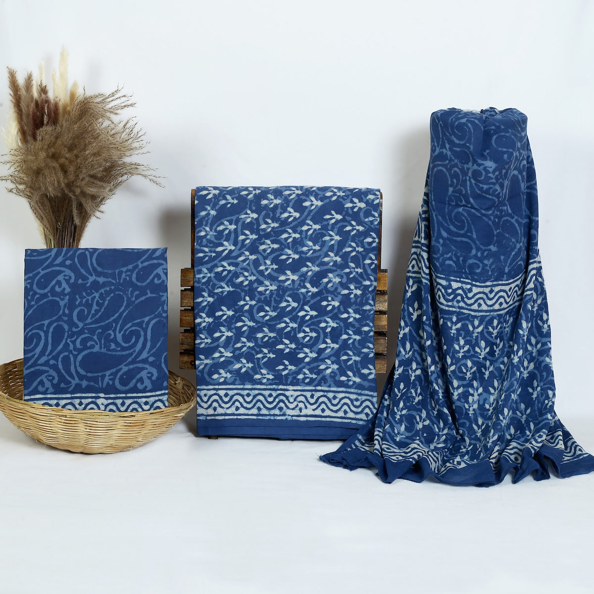 Hand Block Print Cotton Suit Material with Mulmul Dupatta | Neel Phool Patti – Indigo Floral Leaf | Indigo & White | Wholesale Suit Material 10TAk-1CcNKPejQYlHxbCkd5VKFgxIc-k_w2000