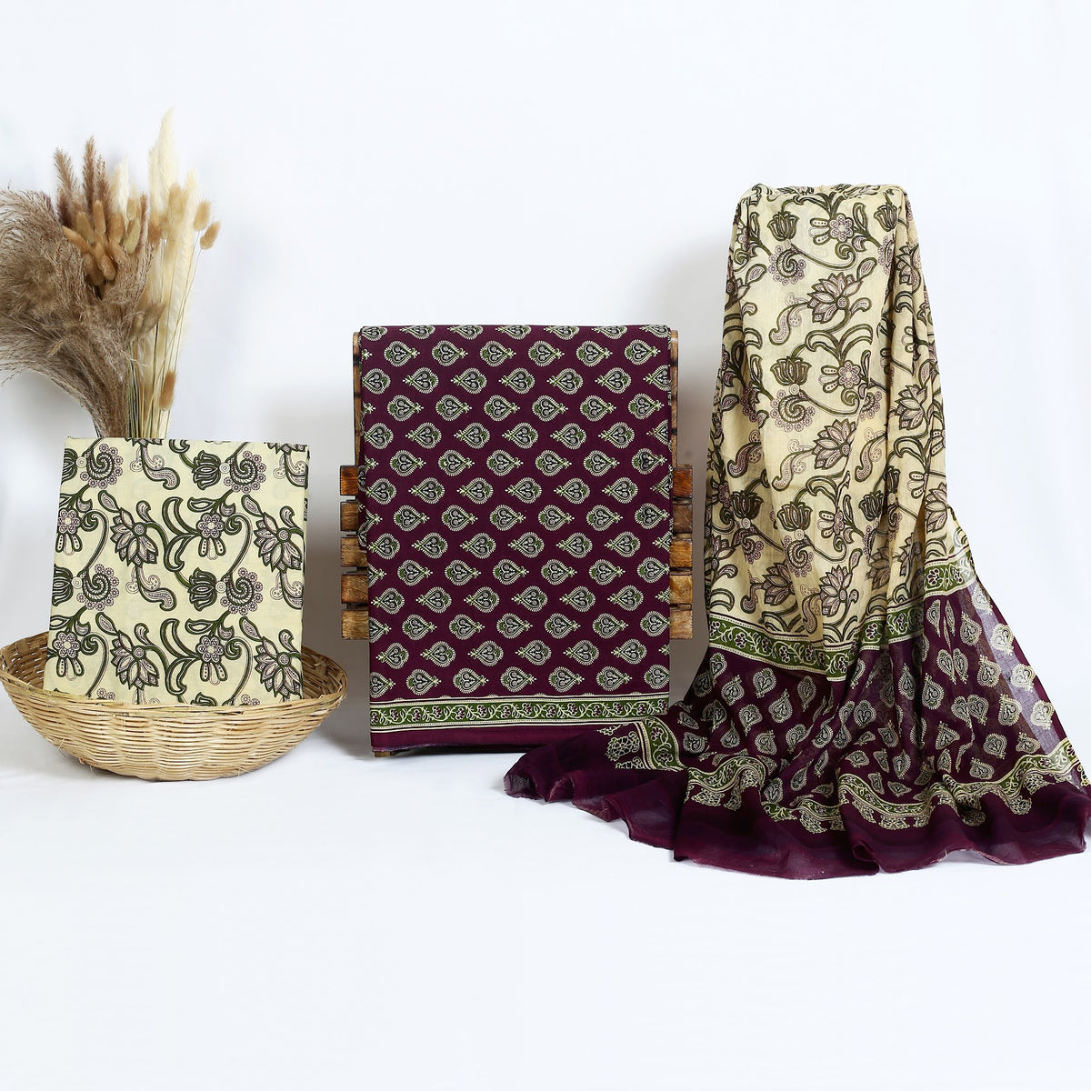 Hand Block Print Cotton Suit Material with Mulmul Dupatta | Kattha Buti – Wine Buti | Wine & Cream | Wholesale Suit Material 10TR3MzXflEBQZLwOQzcjAO1gK8mAOVIu_w2000