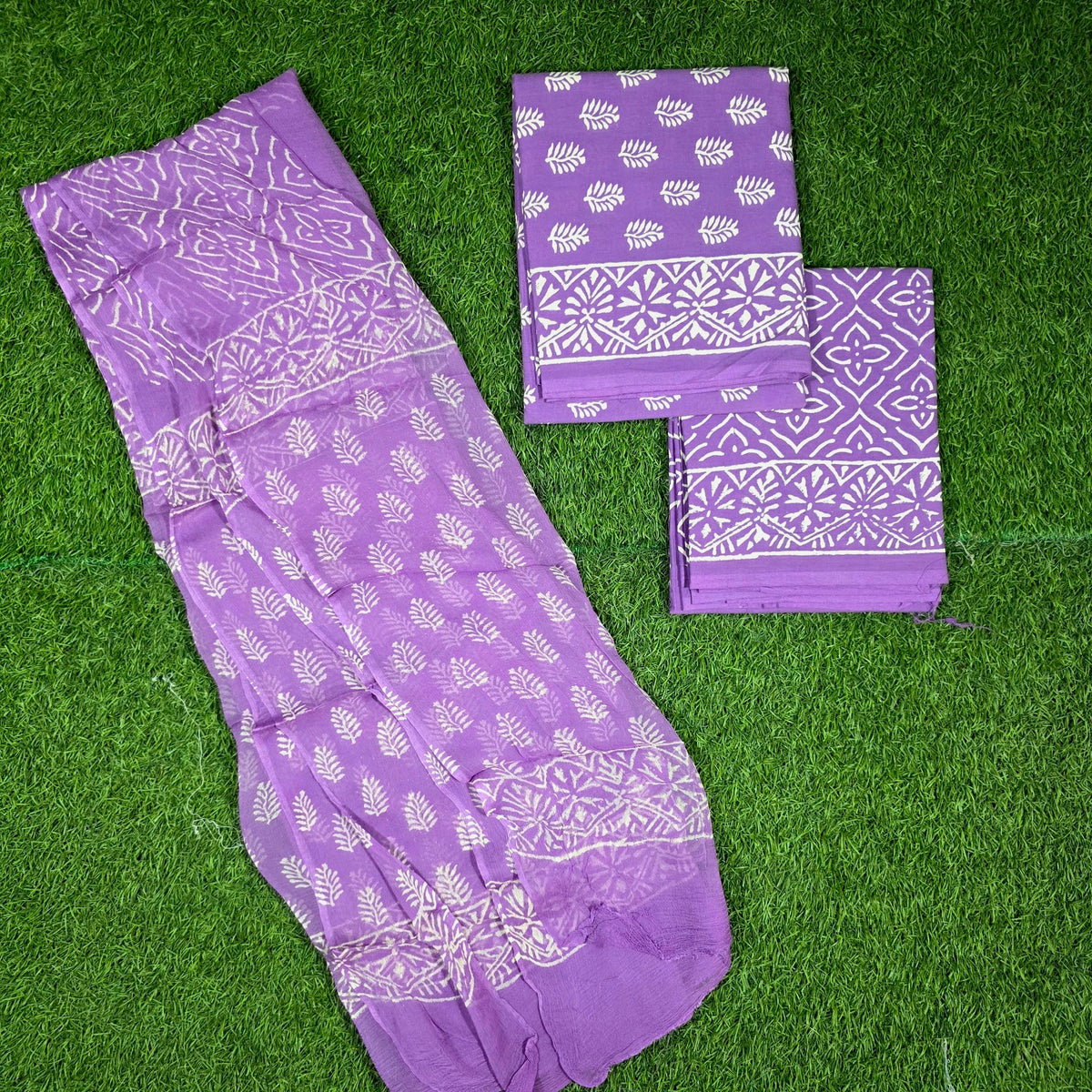 Gulnaar Lilac Buti Hand Block Print Cotton Suit with Chiffon Dupatta – Unstitched 3 Piece Suit Material 10h9N9Zyzx3L-qdfRJTU5tPduLH4T19HU_w2000