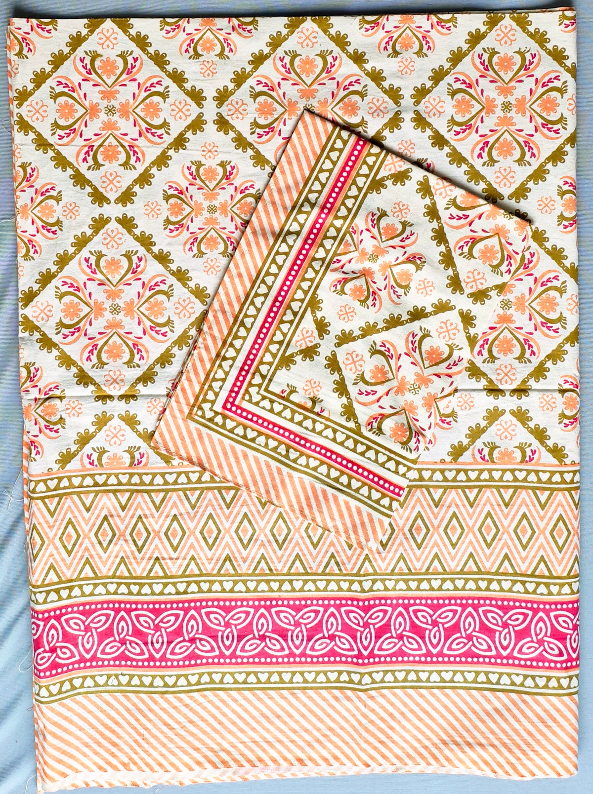 Saanjh Peach Diamond Trellis Cotton Single Bedsheet 60x90 with 1 Pillow Cover Bedsheet 10j3q7quyjO0-nikL6nkyWGF6ofCx1XCf_w2000