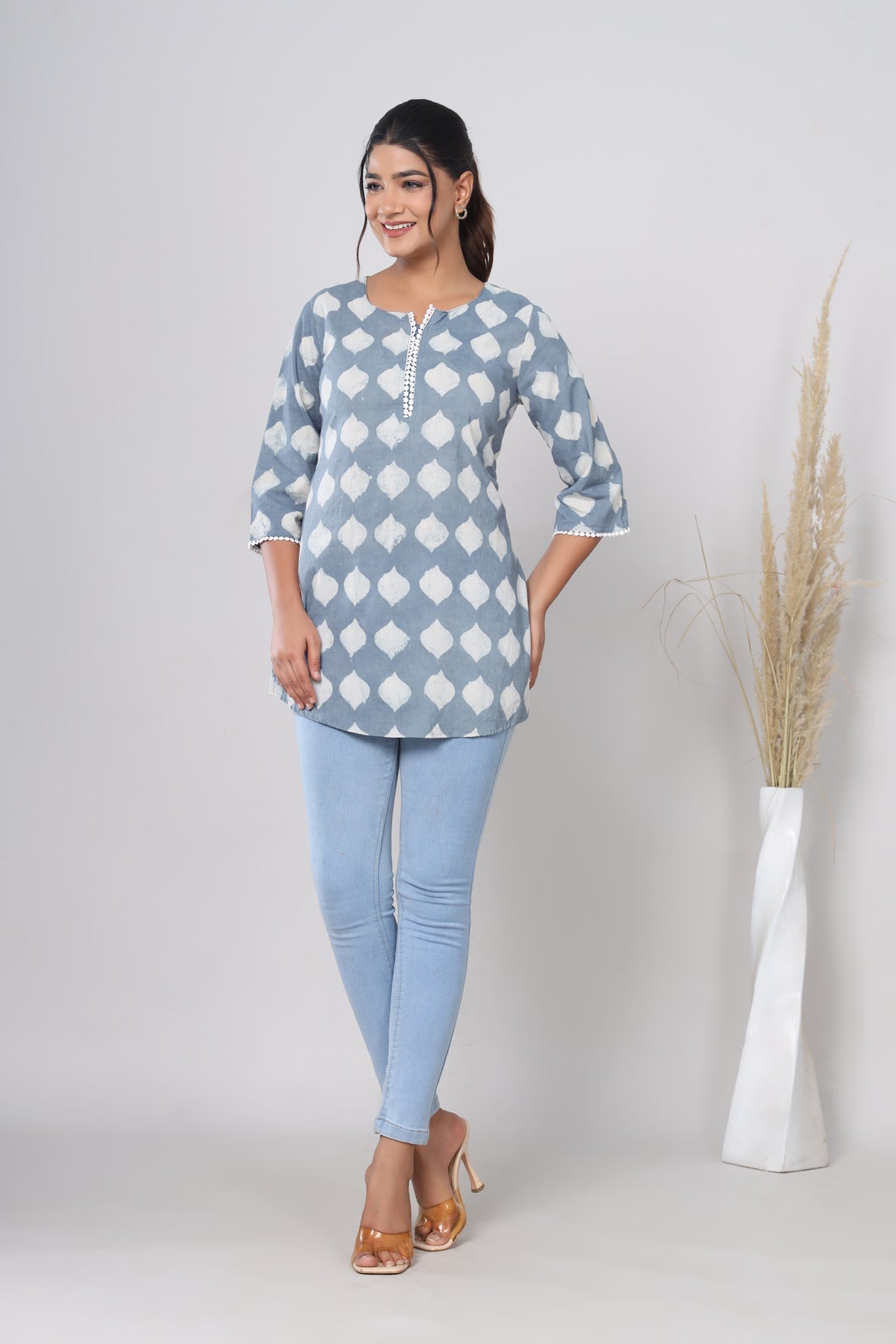 Grey Ogee hand block short kurti – make to order wholesale – view 3