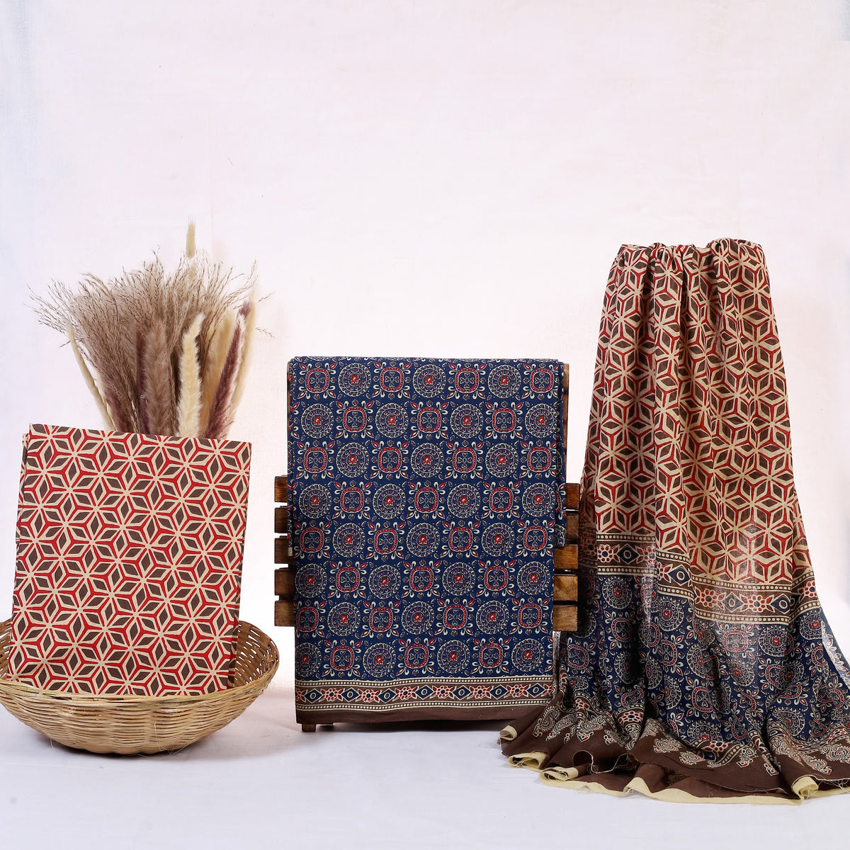 Hand Block Print Cotton Suit Material with Mulmul Dupatta | Neel Gulabi Jaal – Navy Pink Tile | Navy & Pink | Wholesale Suit Material 11I-CvmaEPxw4kacJAOUz-Azi7jXDyTiK_w2000