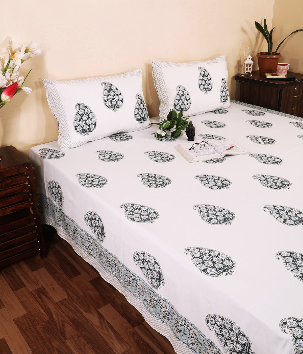 Grey Keri Hand Block Printed Murugan Cotton Double Bedsheet 95x108 with 2 Pillow Covers Bedsheet 12Tr_diHMllYbMmOvQbfz9mK-Ee9r4-Na_w2000