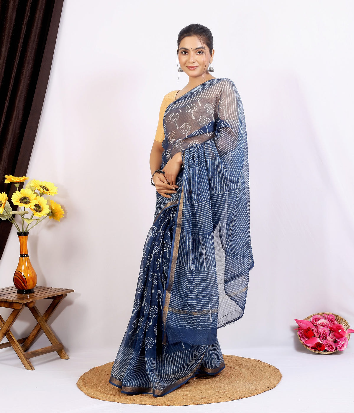 Indigo Dabu Tree Buti Kota Doria dabu hand block print saree with blouse – indigo blue – wholesale Jaipur – view 6