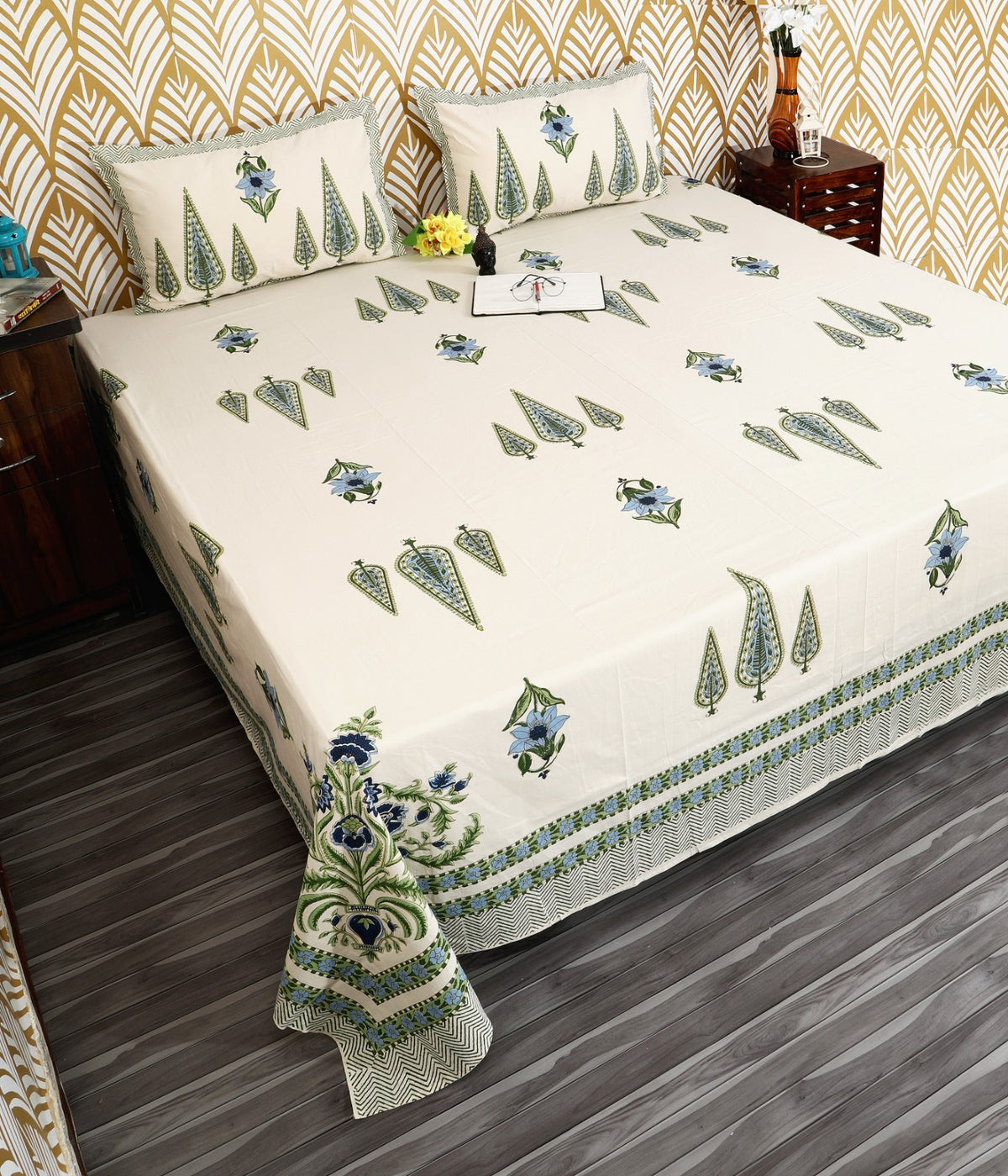 Prakriti Yuvraj Green Cypress Blue Flower Pure Cotton King Size Bedsheet 108x108 with 2 Pillow Covers Bedsheet 14OKrCha0simgUJKC03HdMYdohj_3L30T_w2000