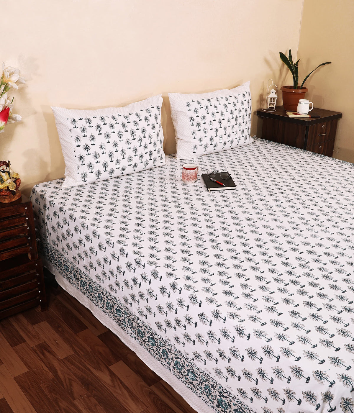 Midnight Palm hand block printed Murugan cotton double bedsheet 95x108 with 2 pillow covers – charcoal grey – wholesale Jaipur