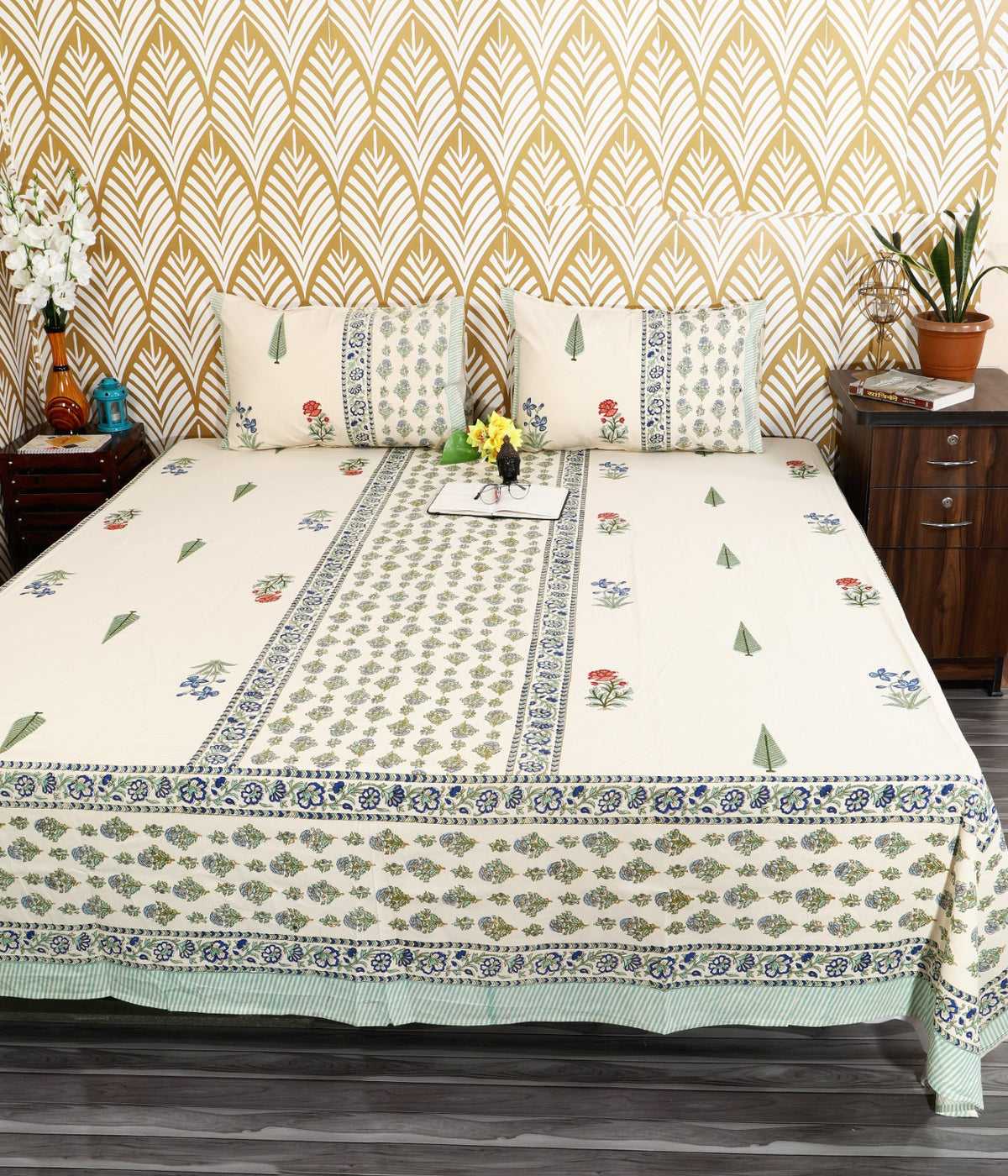 Prakriti Yuvraj Green Panel Floral Pure Cotton King Size Bedsheet 108x108 with 2 Pillow Covers Bedsheet 16jCP4eaDqpwCzCt7wadJsh1FUpPrIRol_w2000