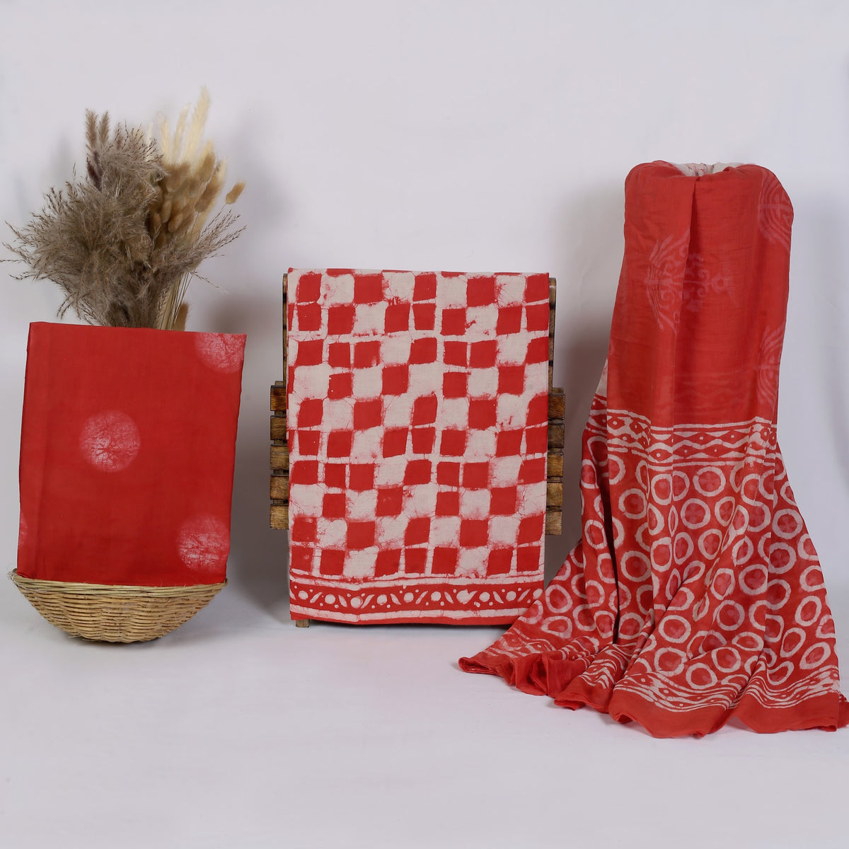 Hand Block Print Cotton Suit Material with Mulmul Dupatta | Laal Chaupad – Red Check | Red & White | Wholesale Suit Material 17UFp7Y1ug8mKKZetpuYGKlS6qTYibjdk_w2000
