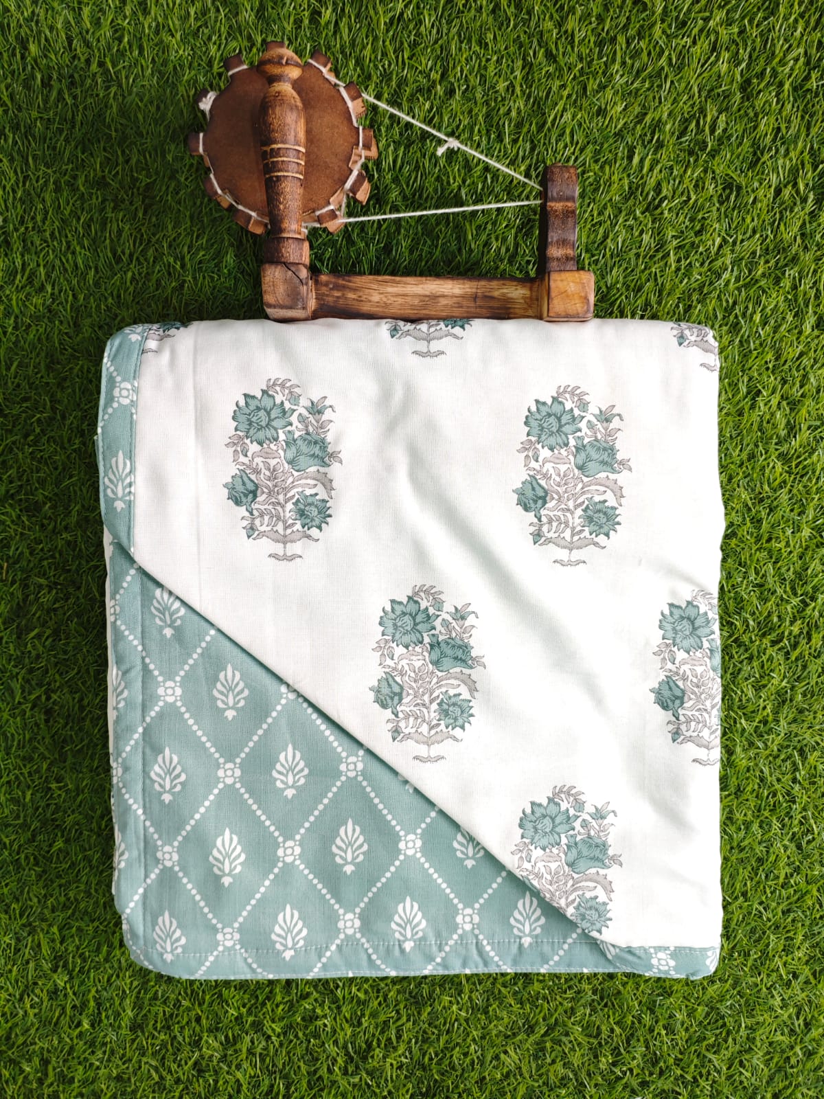 Sea Green Floral Buta Reversible Double Bed Dohar 90x100 – Styler Collection Dohar 17fCRZr7hASyyi4C8iWsYcFkxdYKERSgi_w2000