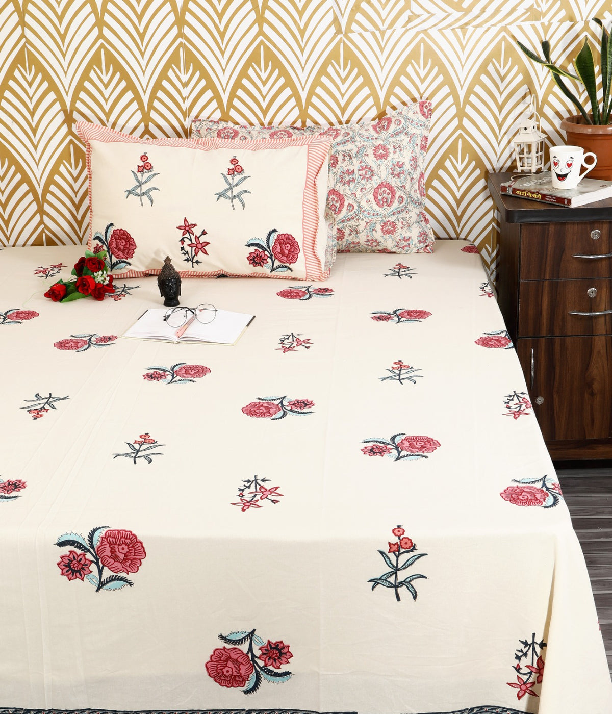 Prakriti Yuvraj Red Rose Pink Border Pure Cotton King Size Bedsheet 108x108 with 2 Pillow Covers Bedsheet 1AobZtQI-VQweGGAWJJpeKjoZ6Yxr1ya6_w2000