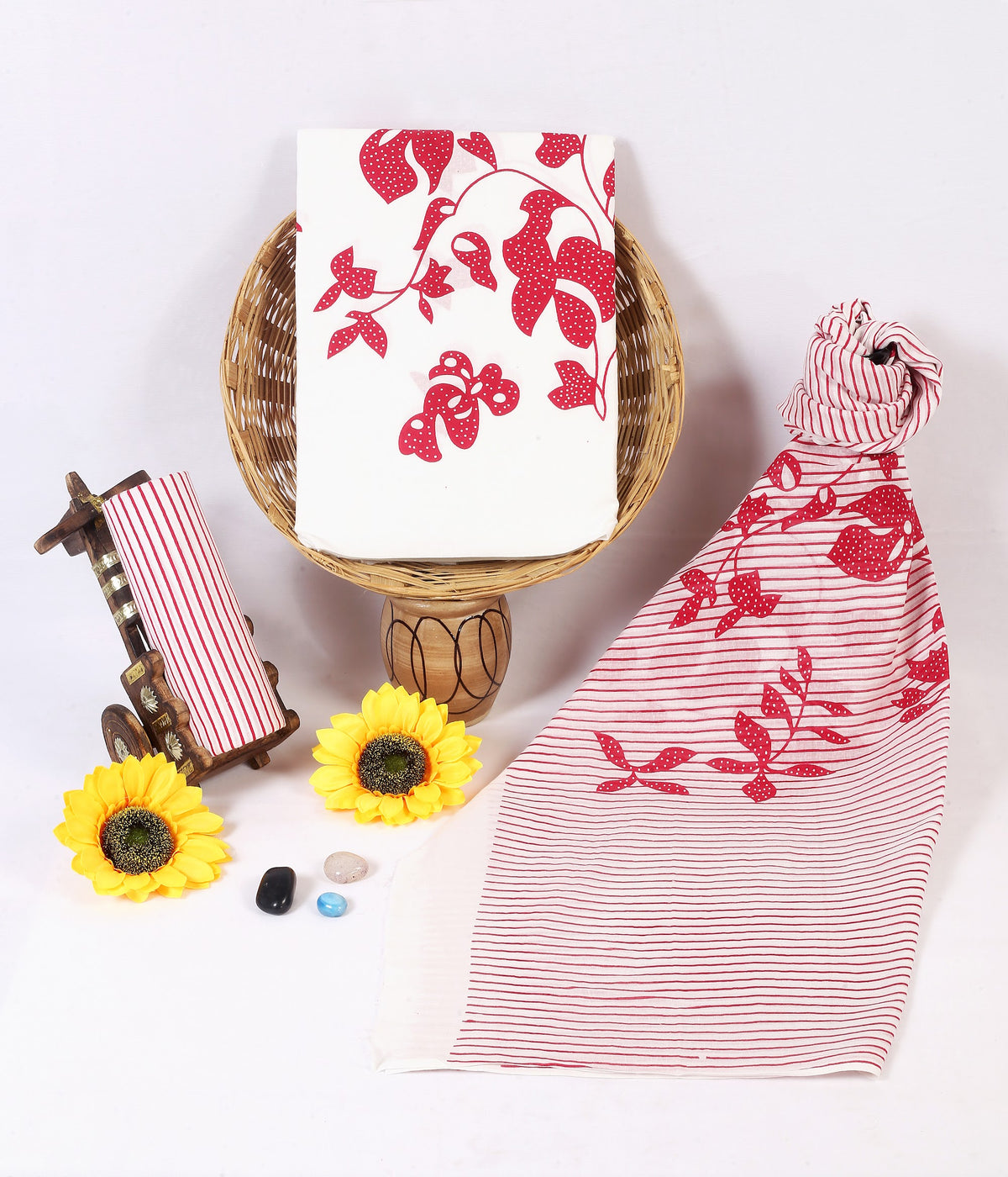 Hand Block Print Cotton Suit Material with Mulmul Dupatta | Gulabi Bel Dhaari – Pink Floral Bel Stripe | White & Pink | Wholesale Suit Material 1B3D2aygpdeJpVFOoXf68M1eRl8voSV_p_w2000