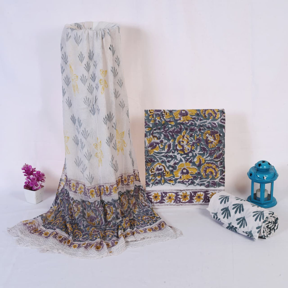 Mustard Grey Floral Hand Block Print Cotton Suit with Chiffon Dupatta – Unstitched 3 Piece Suit Material 1B4cQd0Pau6YcJ9r1L2ieOGy-KoTtJEb-_w2000