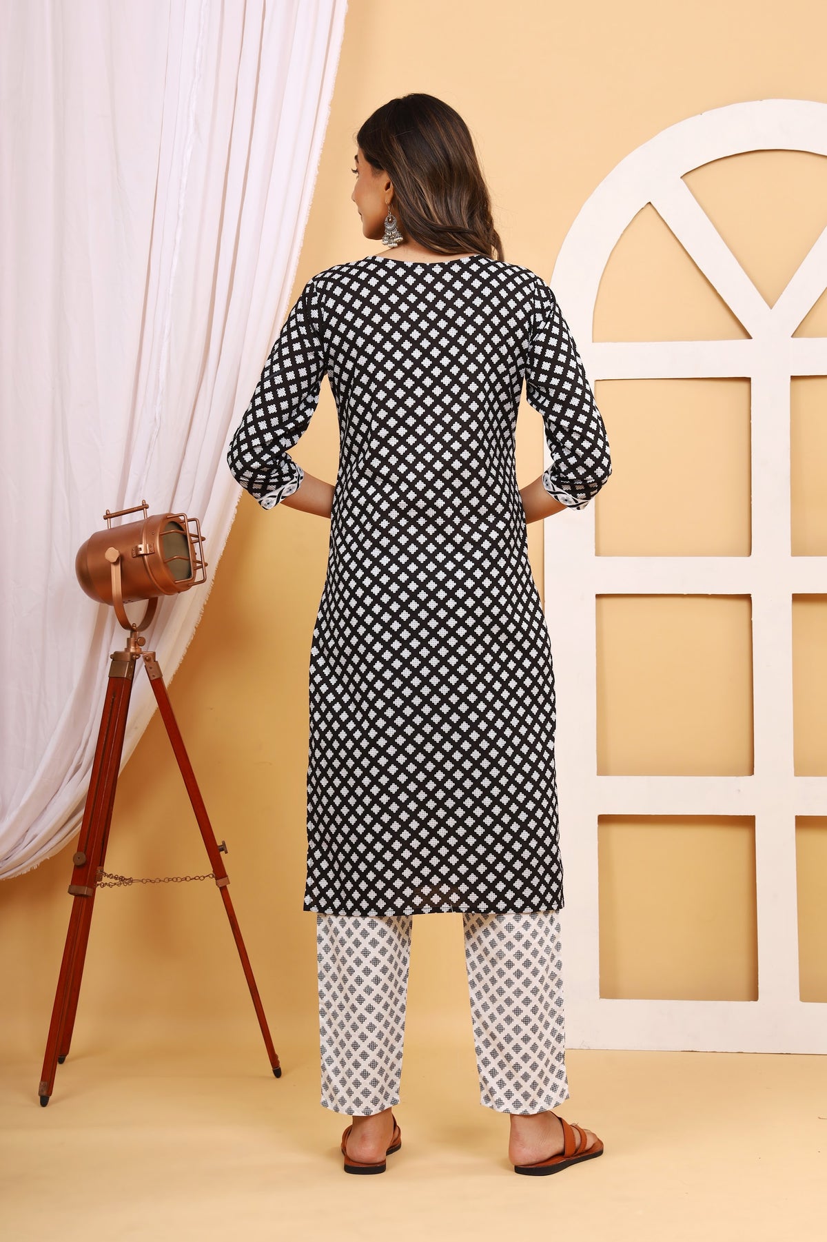 Black White Polka Buta kurta pant dupatta set – make to order wholesale – view 2