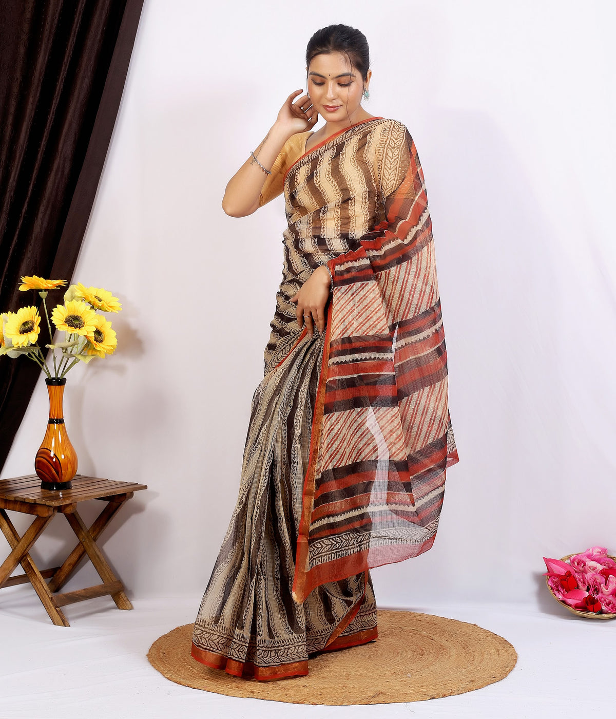 Beige Stripe Bagru Kota Doria bagru hand block print saree with blouse – beige and brown – wholesale Jaipur – view 6