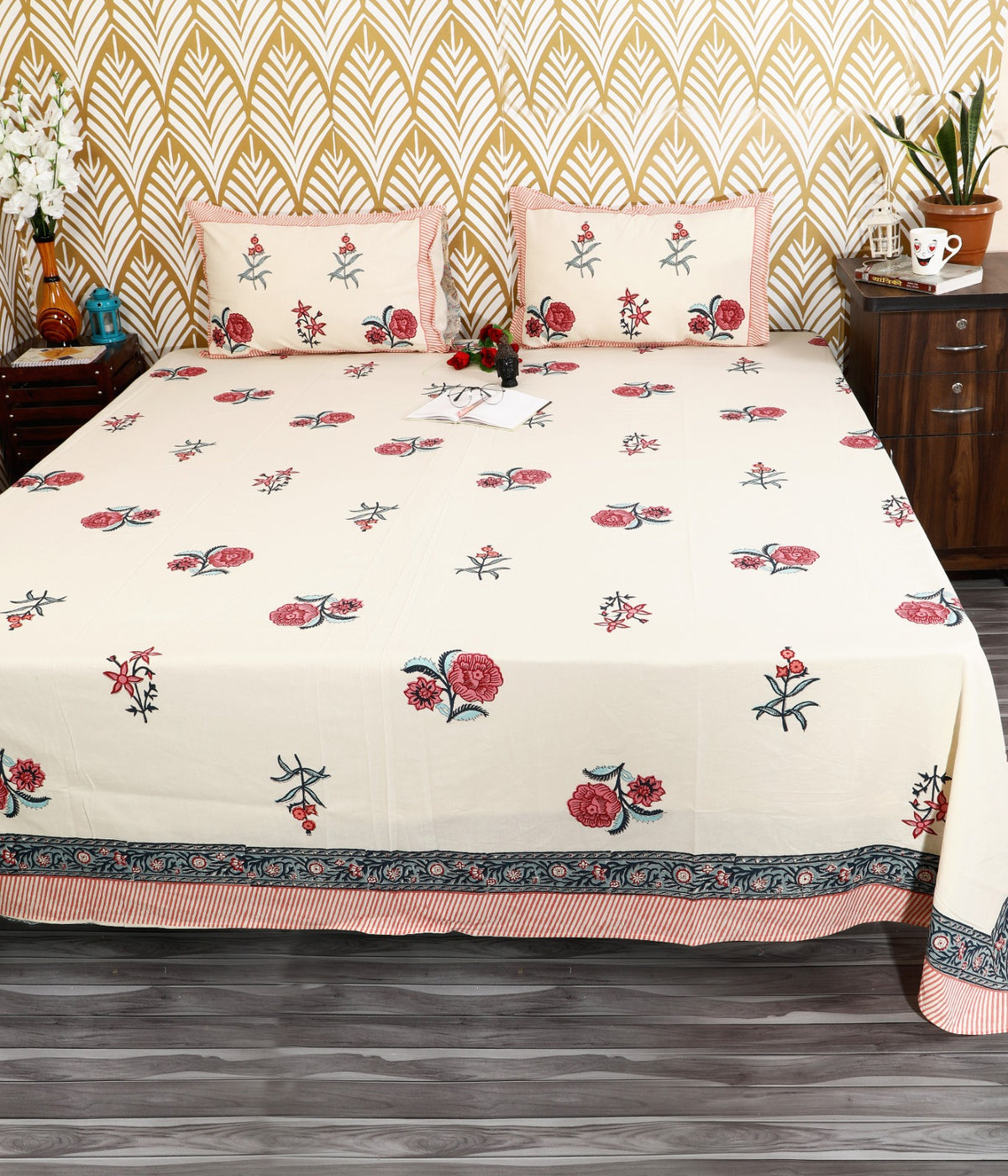 Prakriti Yuvraj Red Rose Pink Border Pure Cotton King Size Bedsheet 108x108 with 2 Pillow Covers Bedsheet 1DLXyq0YvngL79mZ9QxdVFr9d4jhehPE3_w2000