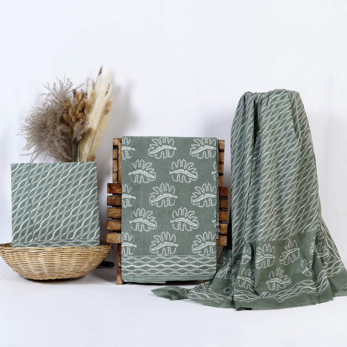Hand Block Print Cotton Suit Material with Mulmul Dupatta | Sabz Kamal Buta – Sage Lotus Buta | Sage Green & White | Wholesale Suit Material 1EhuhnjlQVJSzG1kRXkYm-WvpYJySBt1g_w2000