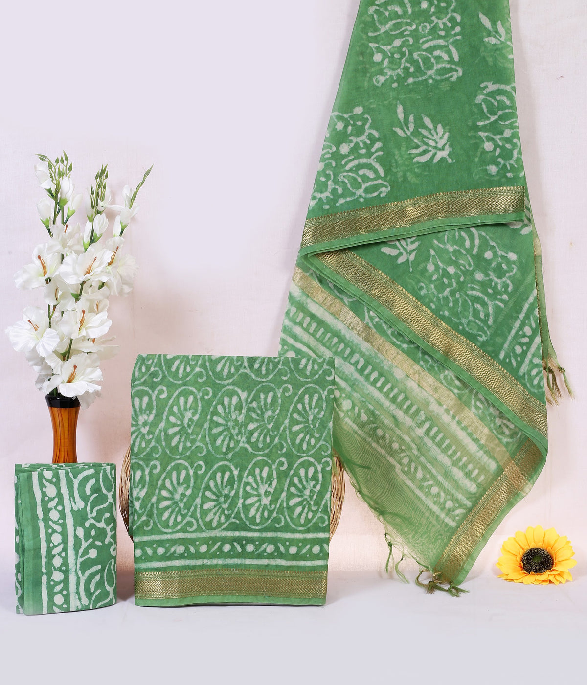 Maheshwari Silk Hand Block Print Suit Material | Hara Kairi Jaal – Green Paisley Jaal | Green | Golden Zari Border | Wholesale Suit Material 1F08kR6isz1rfXwfWek9tzNqxxTUrQ7aH_w2000