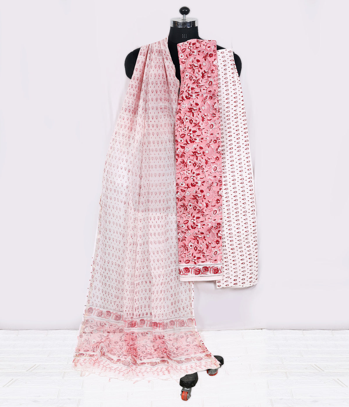 Rangeen White Pink Stripe Hand Block Print Cotton Suit with Kota Doria Dupatta – Unstitched 3 Piece Suit Material 1FXib_Kbrbjv-29SNsrVvRsGGzB4alqQ__w2000