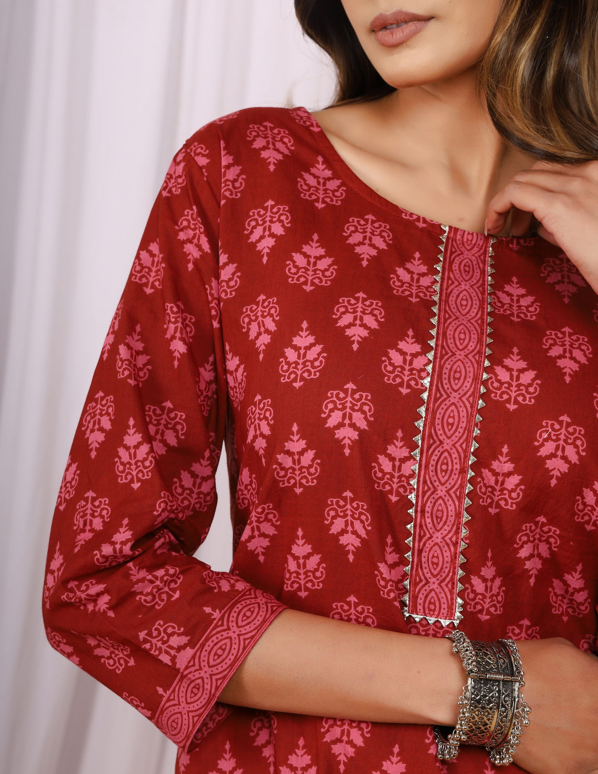 Printed Cotton Kurta Set with Pant & Dupatta – Red Buta Pink Dupatta (Make to Order) Ready to Wear 1FnBywgbJ58sD7w_UOi3XkM8ncwOa5QkV_w2000