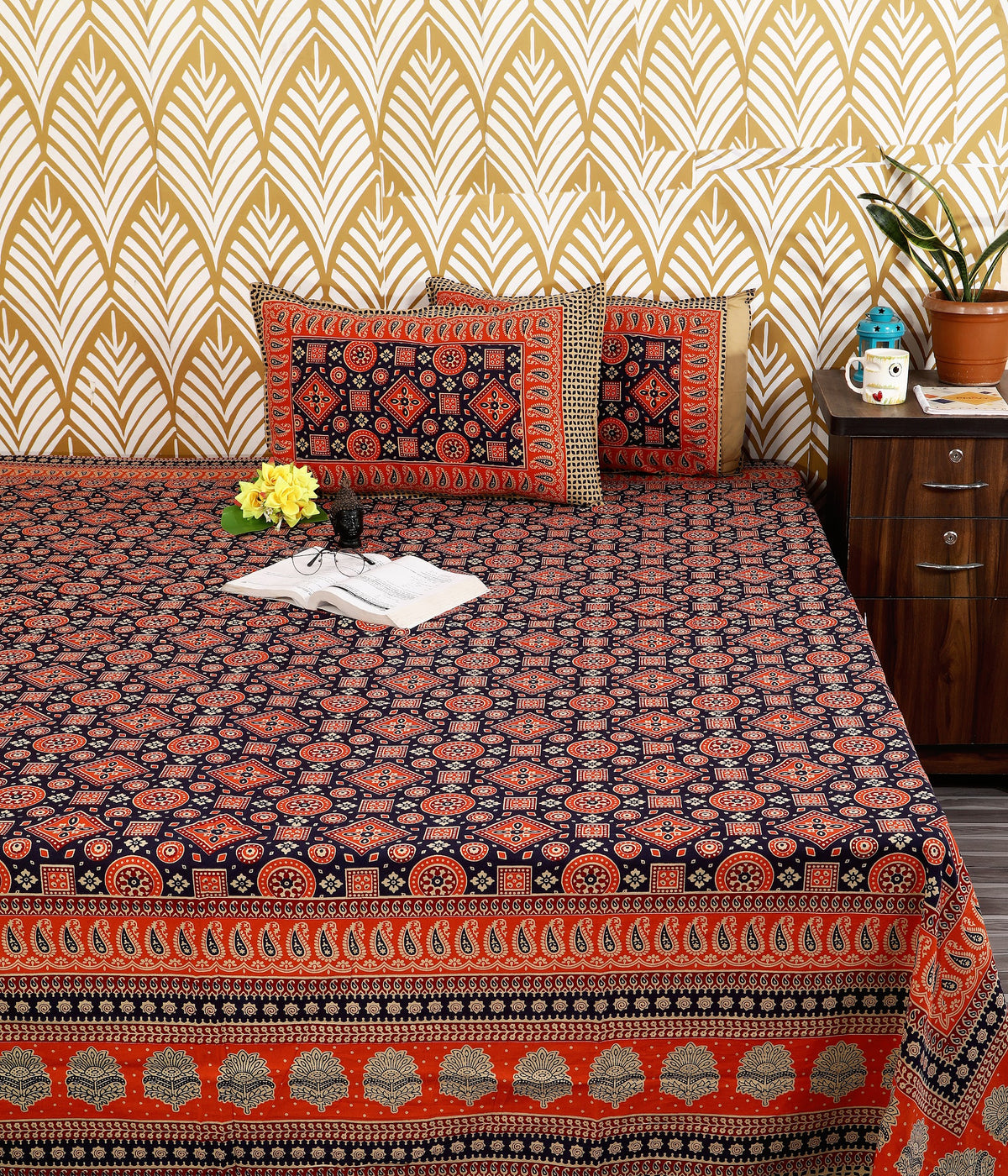 Bagru Mahal Rust Charcoal Ajrakh Cotton King Size Bedsheet 108x108 with 2 Pillow Covers Bedsheet 1GLVvyo2OJbrPJ5hnWc3ANvS_PQSJbNJq_w2000