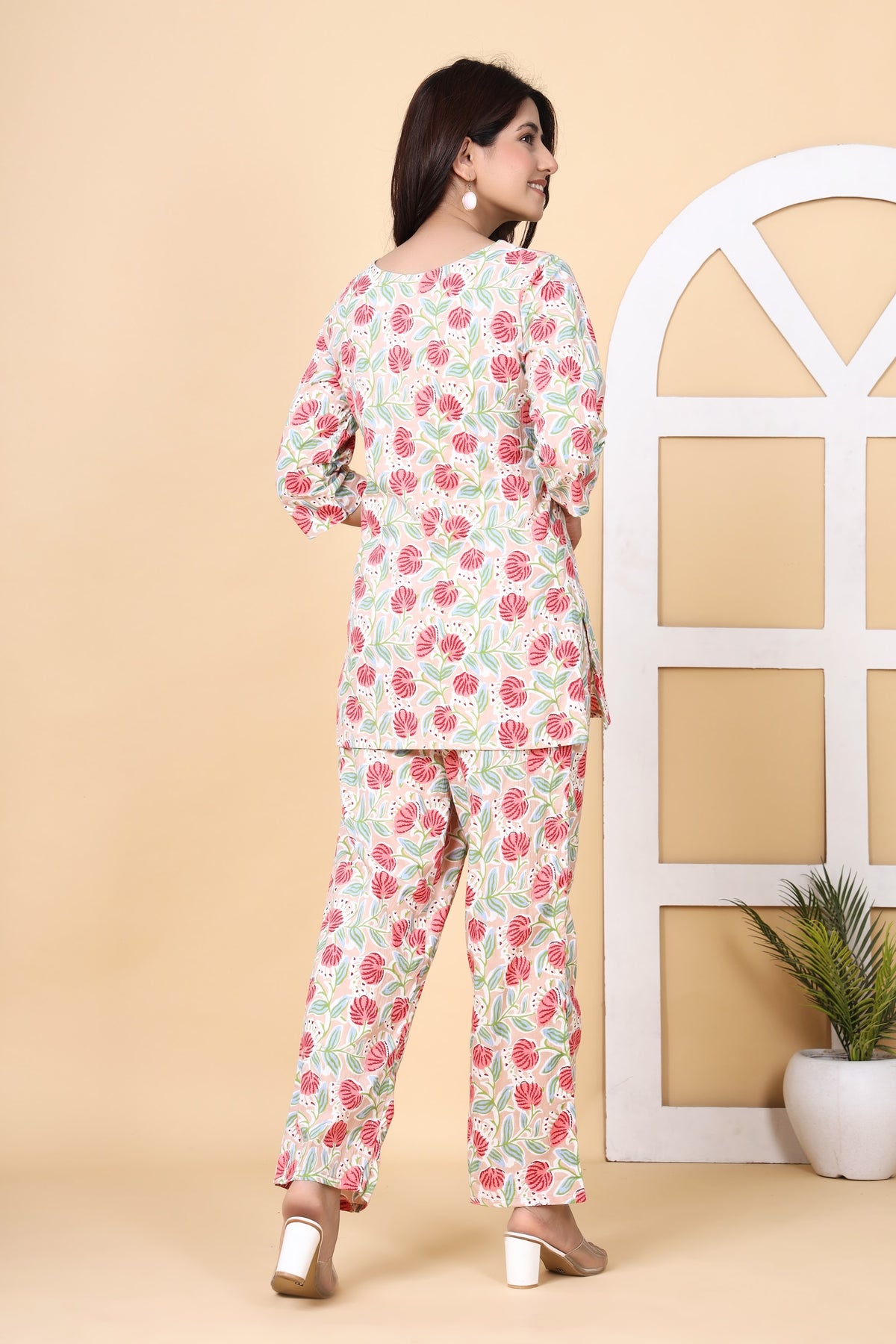 Printed Cotton Co-ord Set – Top & Pant – Pink Rose Floral (Make to Order) Ready to Wear 1Gs1LRjnluLmAjpyNMcORIPTX54PuKFn1_w2000