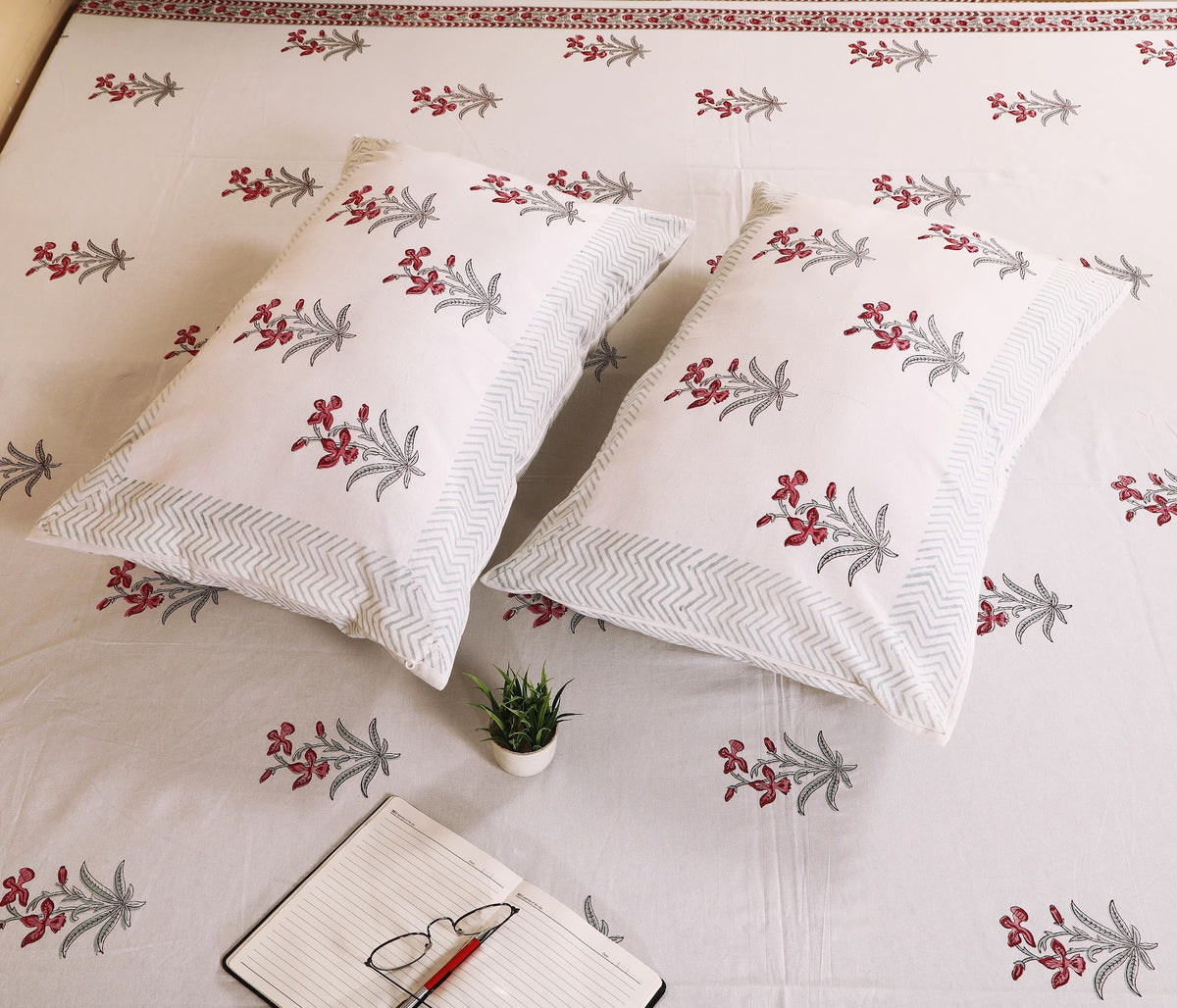 Raj Bagh Phool hand block printed Murugan cotton double bedsheet 95x108 with 2 pillow covers – red and grey – wholesale Jaipur – view 4