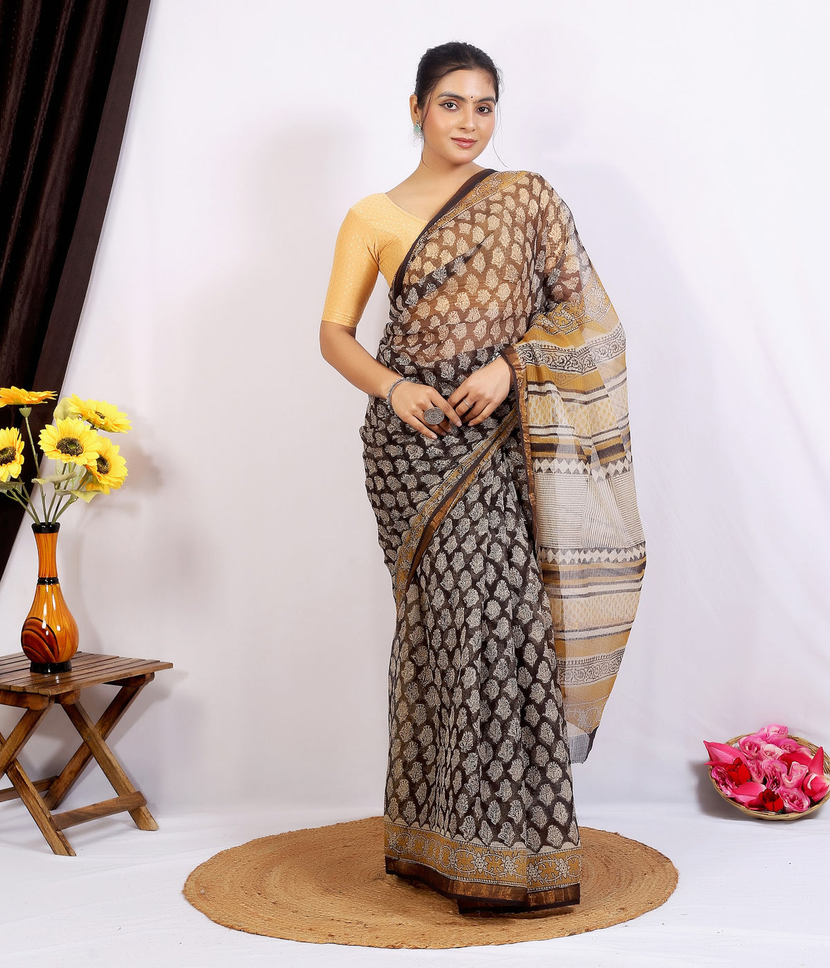 Grey Beige Bagru Jaal Kota Doria bagru hand block print saree with blouse – grey and beige – wholesale Jaipur – view 5