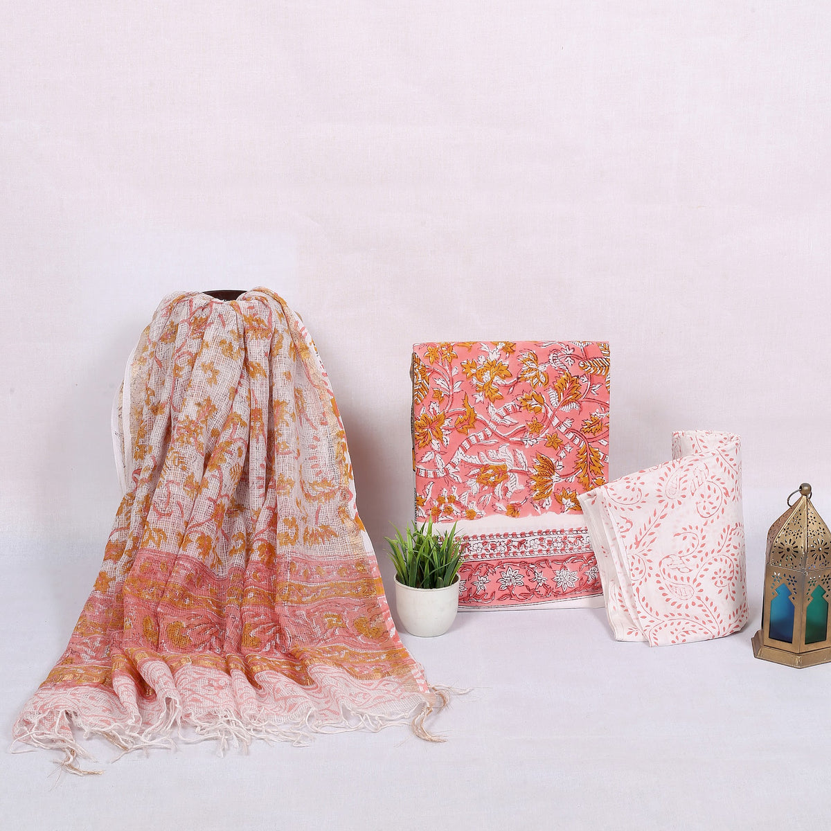 Rangeen Orange Pink Floral Hand Block Print Cotton Suit with Kota Doria Dupatta – Unstitched 3 Piece Suit Material 1IYgbN7g_K46os0yw2BEdIAiCCSeIeTzf_w2000