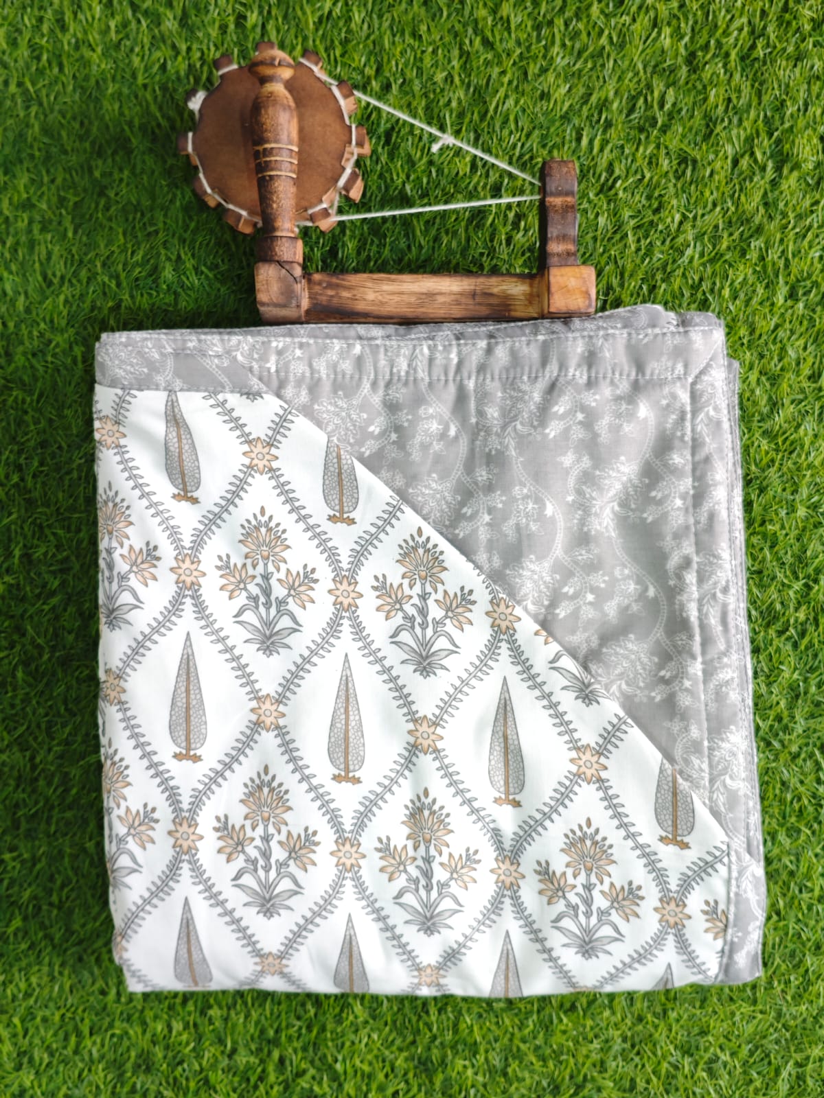 Grey Mughal Trellis Reversible Double Bed Dohar 90x100 – Styler Collection Dohar 1IYjzgxi0febJzoDCeaRBVnFBVhCJkxXZ_w2000
