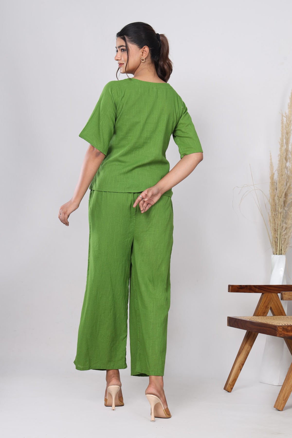Green solid co-ord set – make to order wholesale – view 2