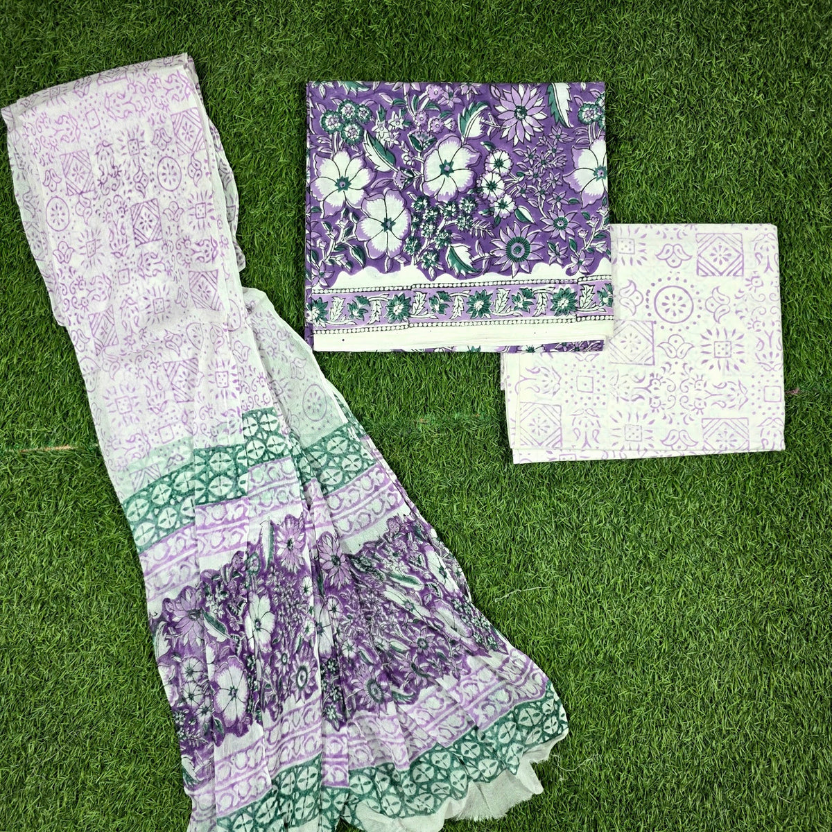 Gulnaar Lavender Floral Bel Hand Block Print Cotton Suit with Chiffon Dupatta – Unstitched 3 Piece Suit Material 1K2r13yPIfkYYIQ35SIGaXWwvXLq8XMcv_w2000