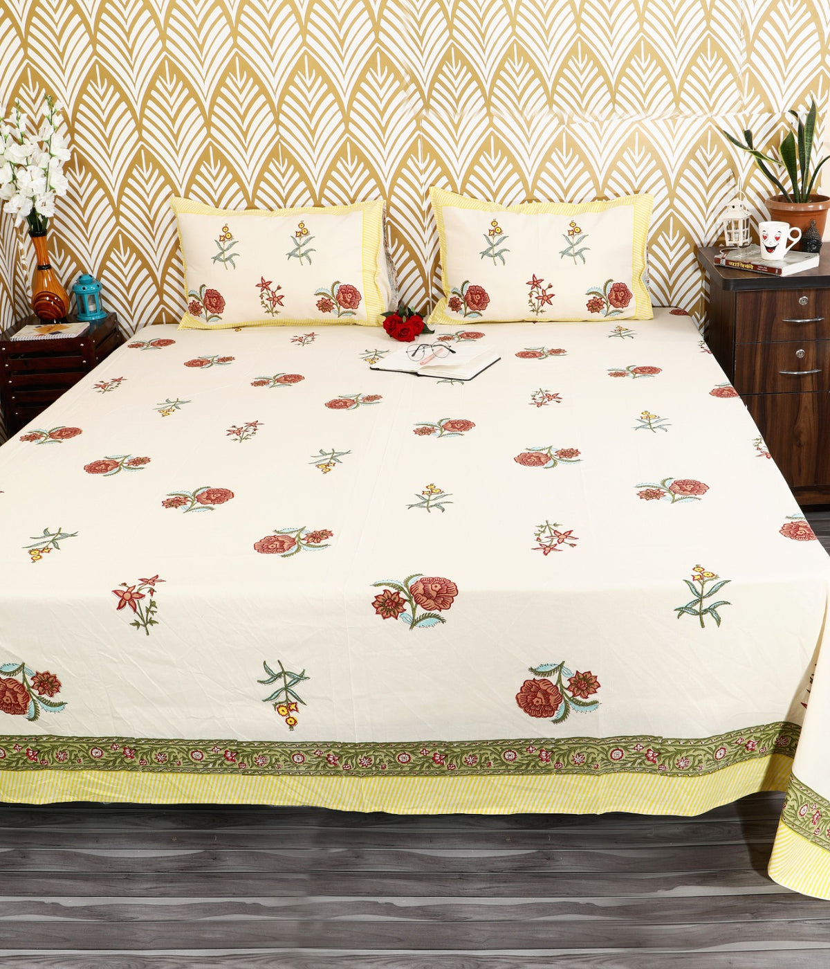 Prakriti Yuvraj Red Rose Yellow Border Pure Cotton King Size Bedsheet 108x108 with 2 Pillow Covers Bedsheet 1NxvnqbPXmQU16D6YO-AKgP5V2xZZT90P_w2000