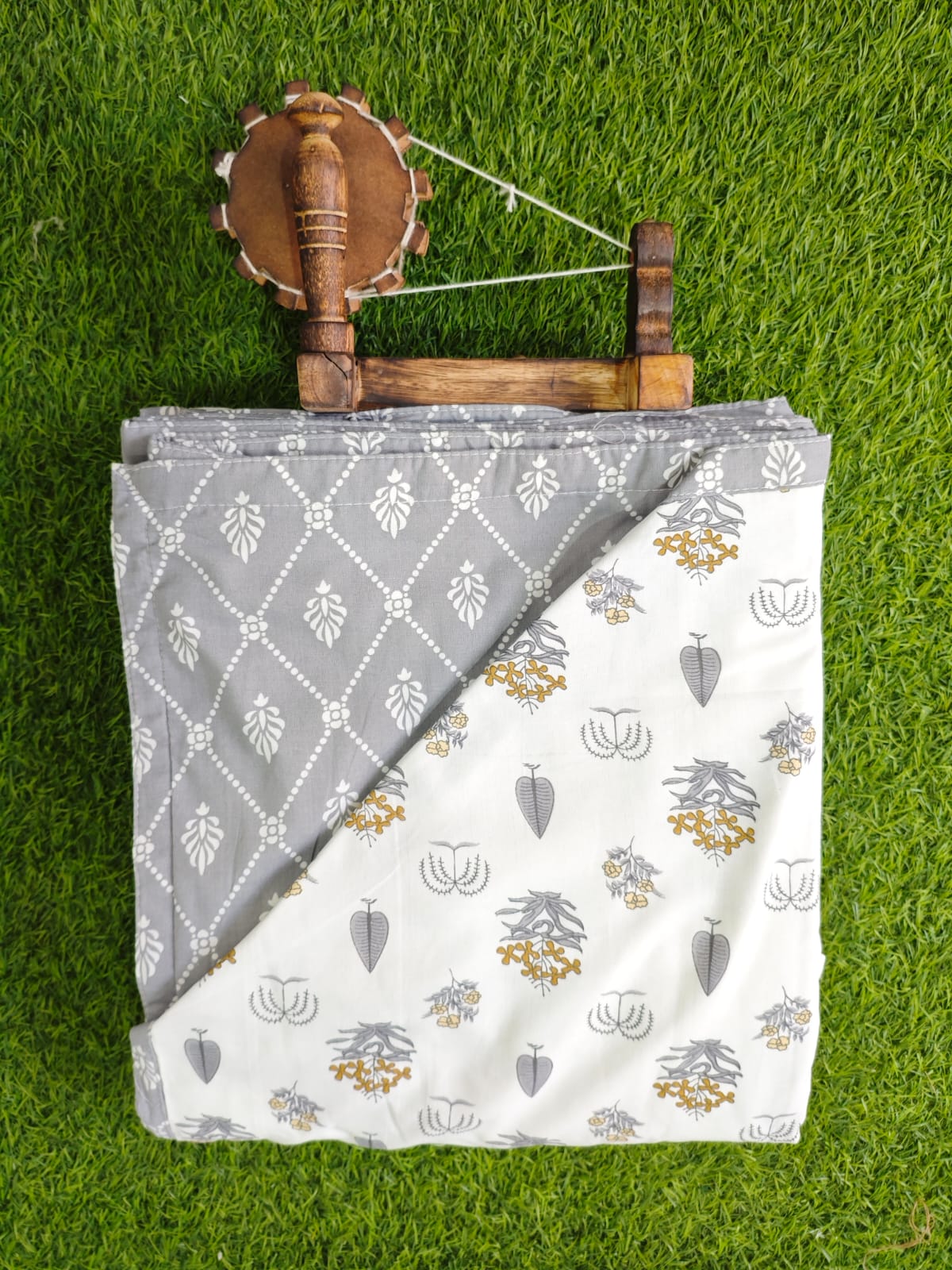 Grey Ikat Floral Reversible Double Bed Dohar 90x100 – Styler Collection Dohar 1OA7US3UKx-6Hd7wf6WVXoTyFaiBTr8QG_w2000