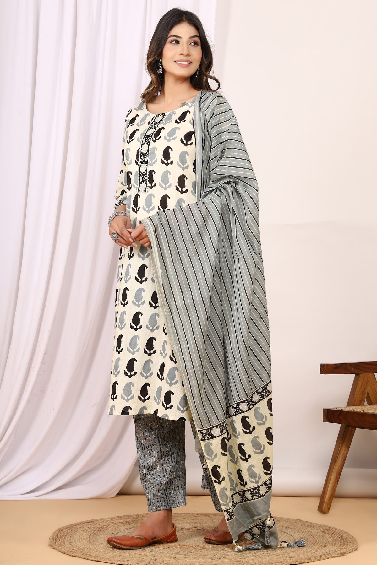 Cream Black Paisley kurta pant dupatta set – make to order wholesale – view 4