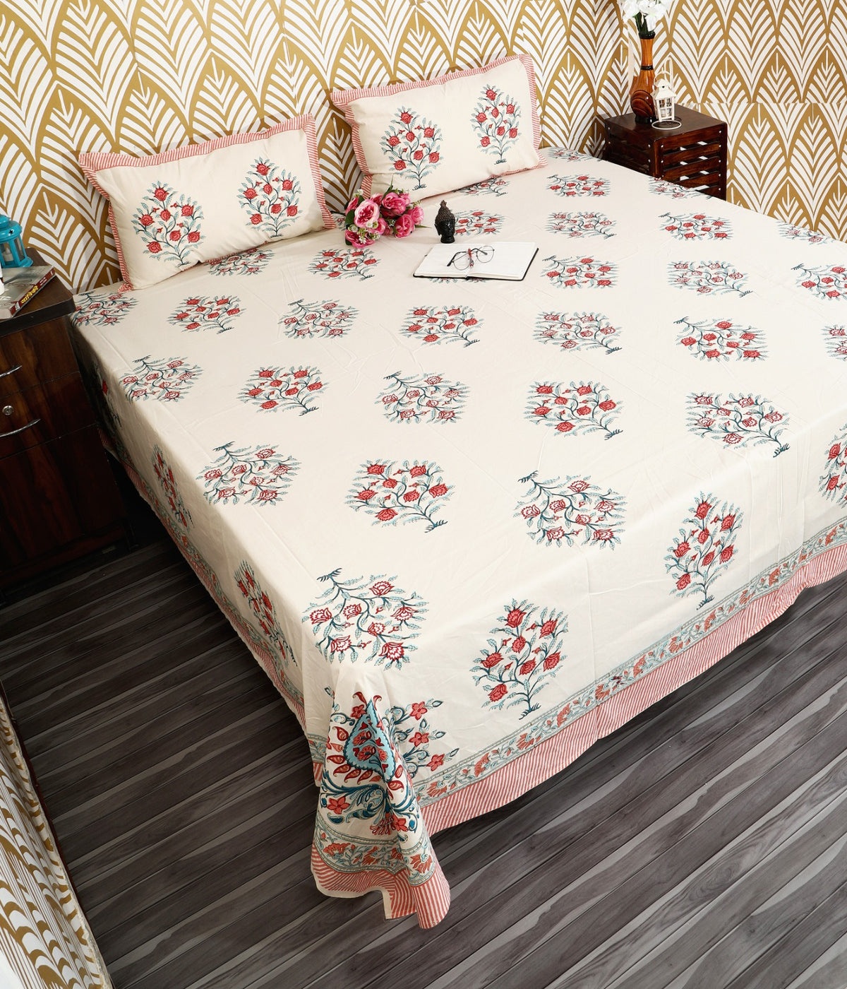 Prakriti Yuvraj Peach Border Rose Bouquet Pure Cotton King Size Bedsheet 108x108 with 2 Pillow Covers Bedsheet 1OvL1qeJFD3eCihoXlz-ZX_DkLyqGMEur_w2000