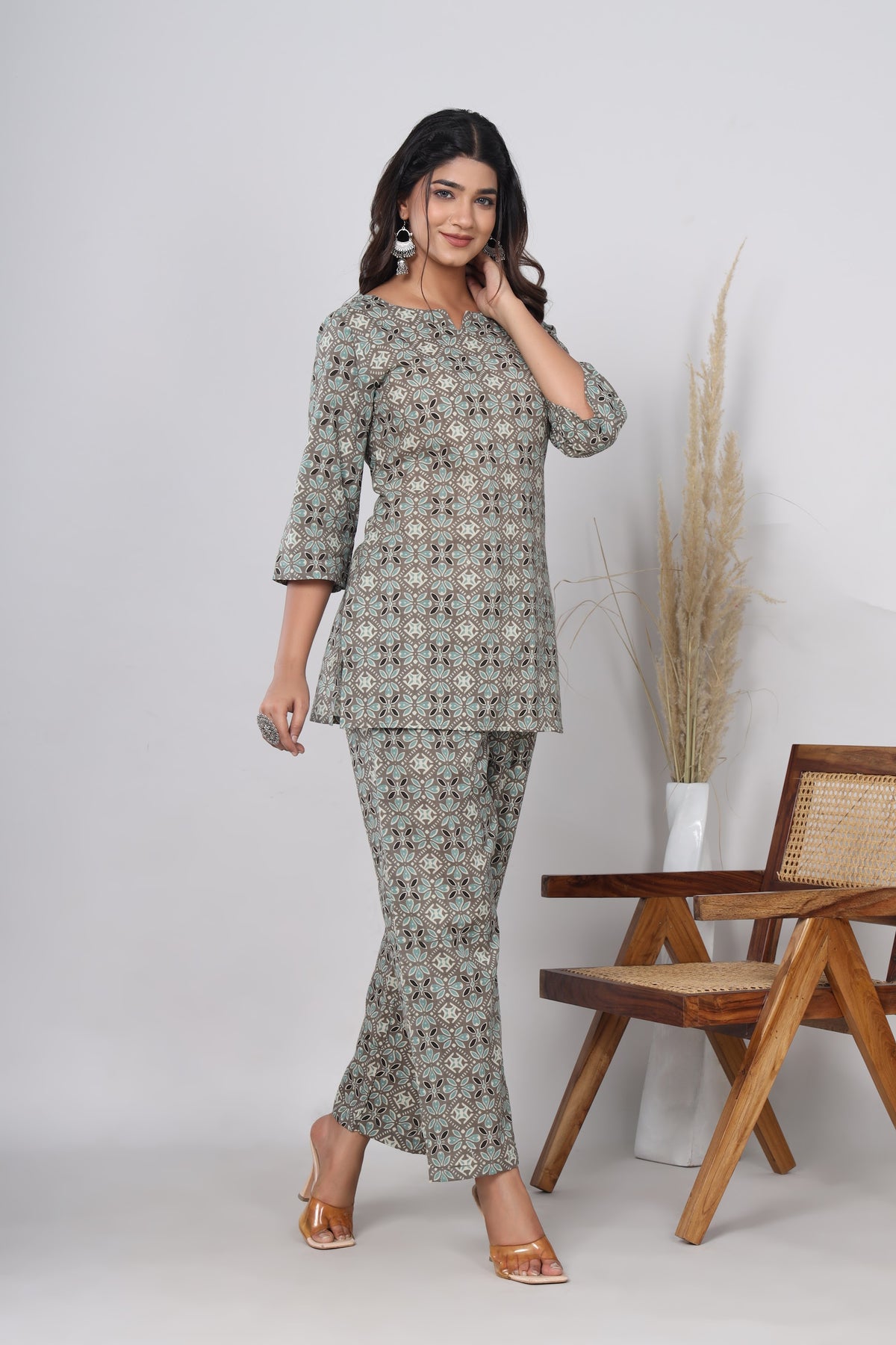 Printed Cotton Co-ord Set – Top & Pant – Grey Geometric (Make to Order) Ready to Wear 1RKobsQVa43nQPQ57XVKbQnxkp5t5IsbL_w2000