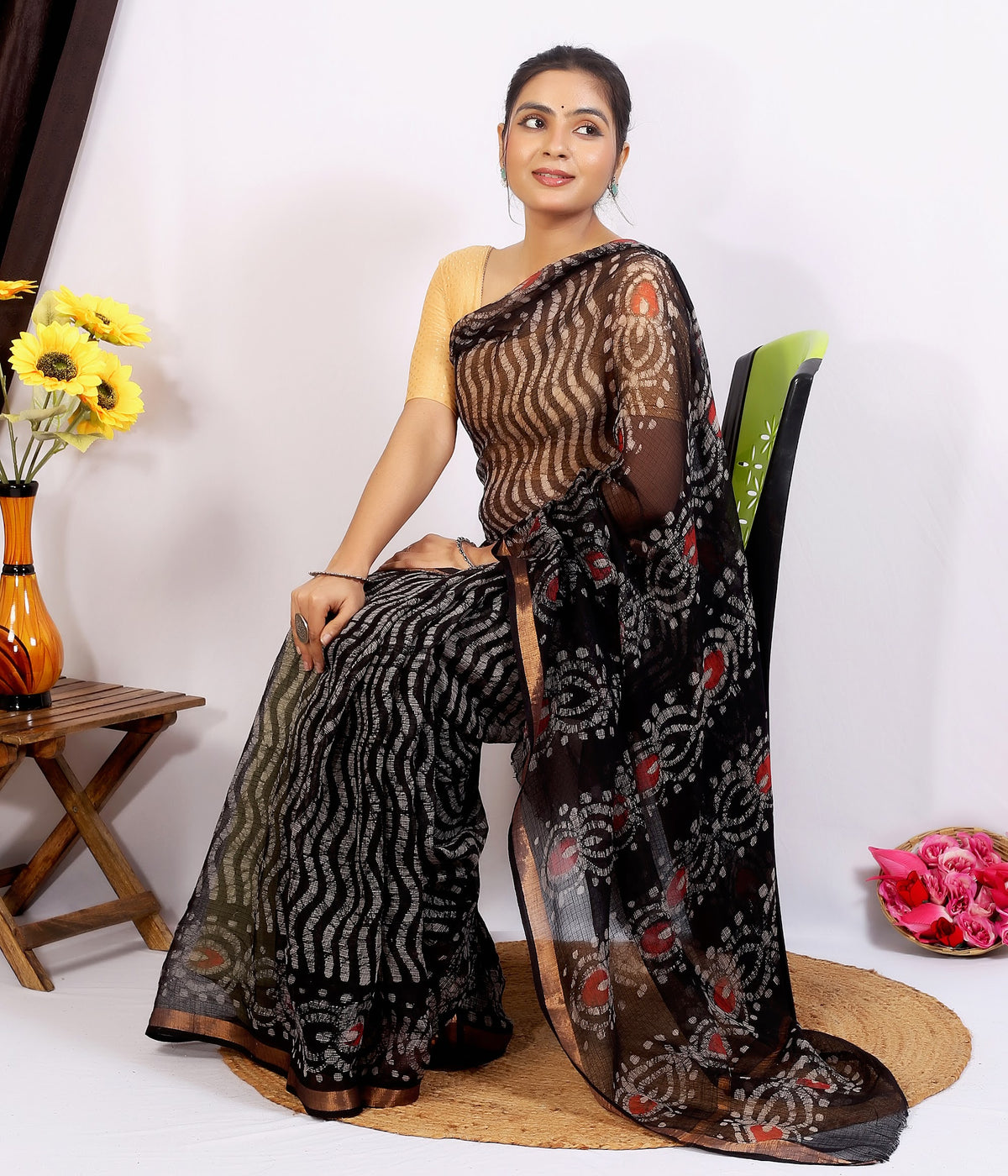 Black Brown Wave Dabu Kota Doria dabu hand block print saree with blouse – black and brown – wholesale Jaipur – view 3