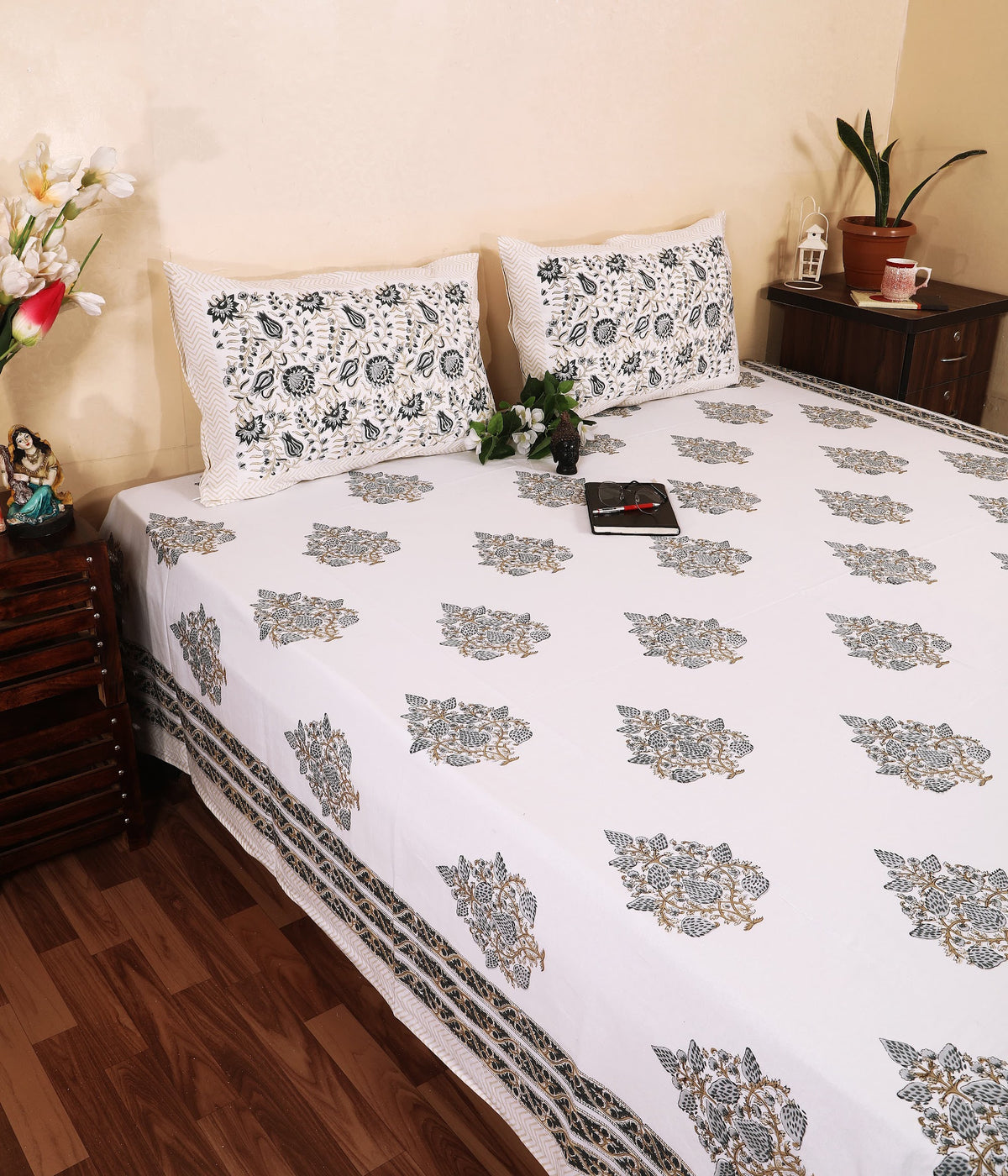 Khaki Guldasta Hand Block Printed Murugan Cotton Double Bedsheet 95x108 with 2 Pillow Covers Bedsheet 1RuMIcDUuZ_r_OerqRcWhfq_oWUU_pwT-_w2000