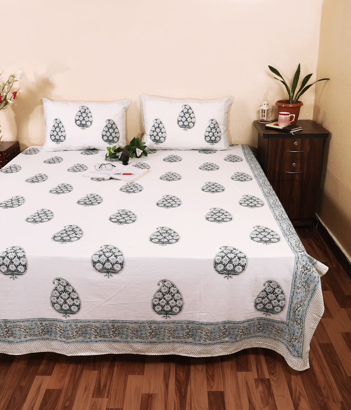 Grey Keri Hand Block Printed Murugan Cotton Double Bedsheet 95x108 with 2 Pillow Covers Bedsheet 1WWP3mAf1i5Ze8q1g1pSiWsb9EtBlsPPK_w2000