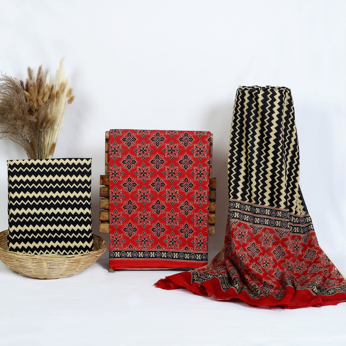 Hand Block Print Cotton Suit Material with Mulmul Dupatta | Laal Kaala Lehar – Red Black Zigzag | Red & Black | Wholesale Suit Material 1YUUiLRfOS_79egNcnPMX_bq-MYpJhGxF_w2000