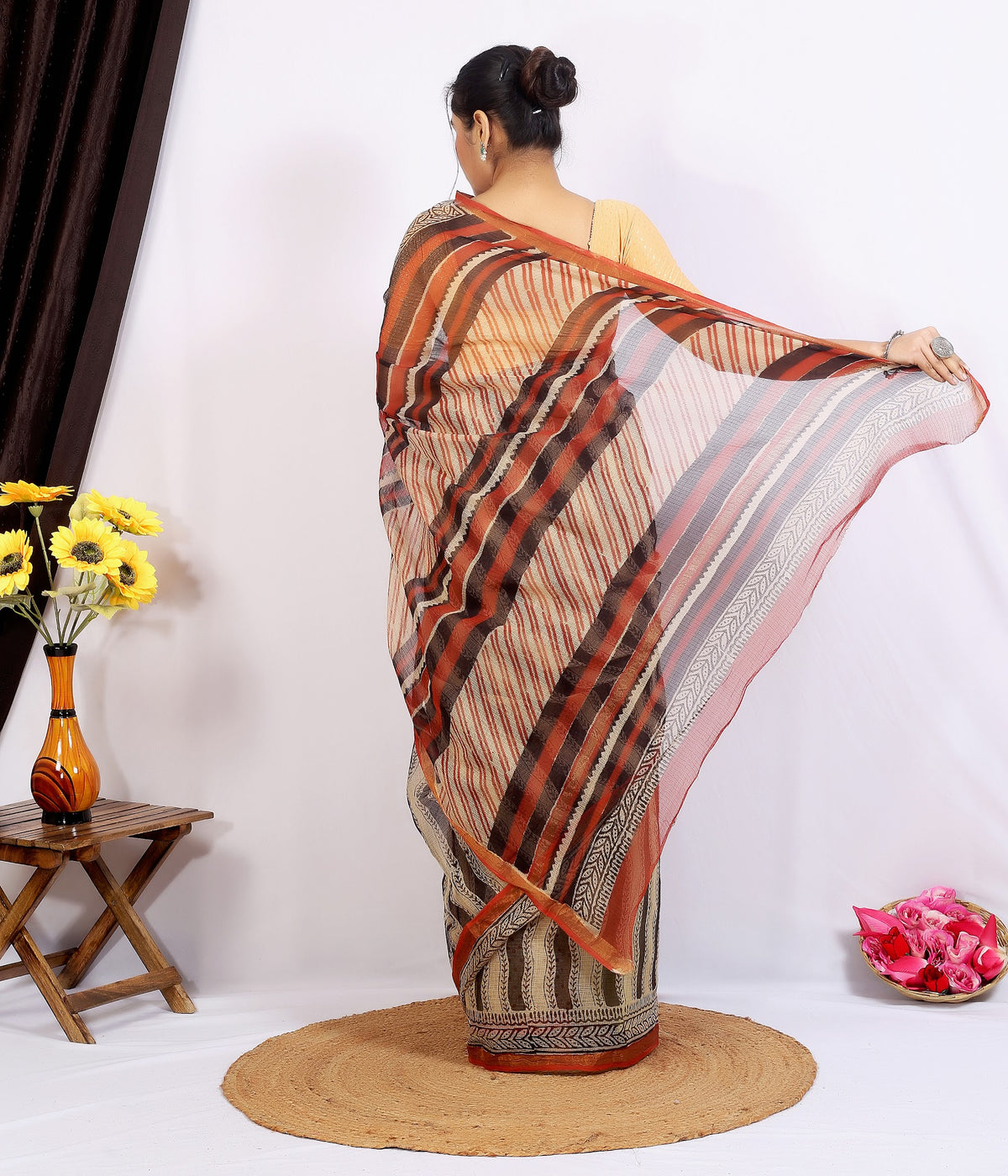 Beige Stripe Bagru Kota Doria bagru hand block print saree with blouse – beige and brown – wholesale Jaipur – view 4