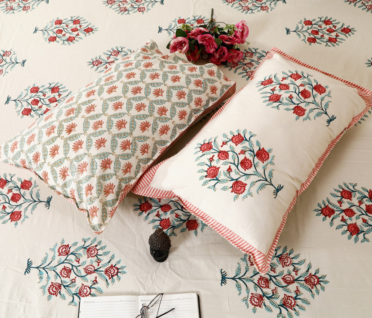 Prakriti Yuvraj Peach Border Rose Bouquet Pure Cotton King Size Bedsheet 108x108 with 2 Pillow Covers Bedsheet 1e0ExrrAMXpzPAShVLtOogdqX5T4cYJx4_w2000
