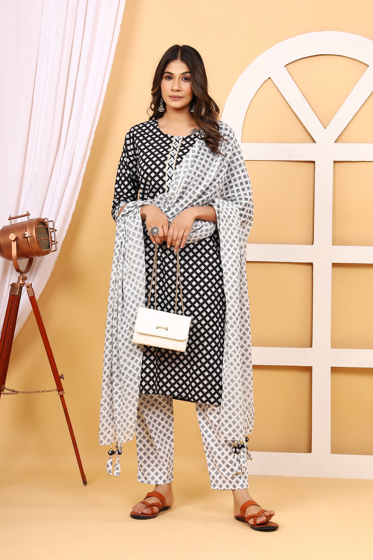 Printed Cotton Kurta Set with Pant & Dupatta – Navy Blue Buta (Make to Order) Ready to Wear 1hNIn7W9aHUcfE5q34dUBbSLaBfowssQs_w2000